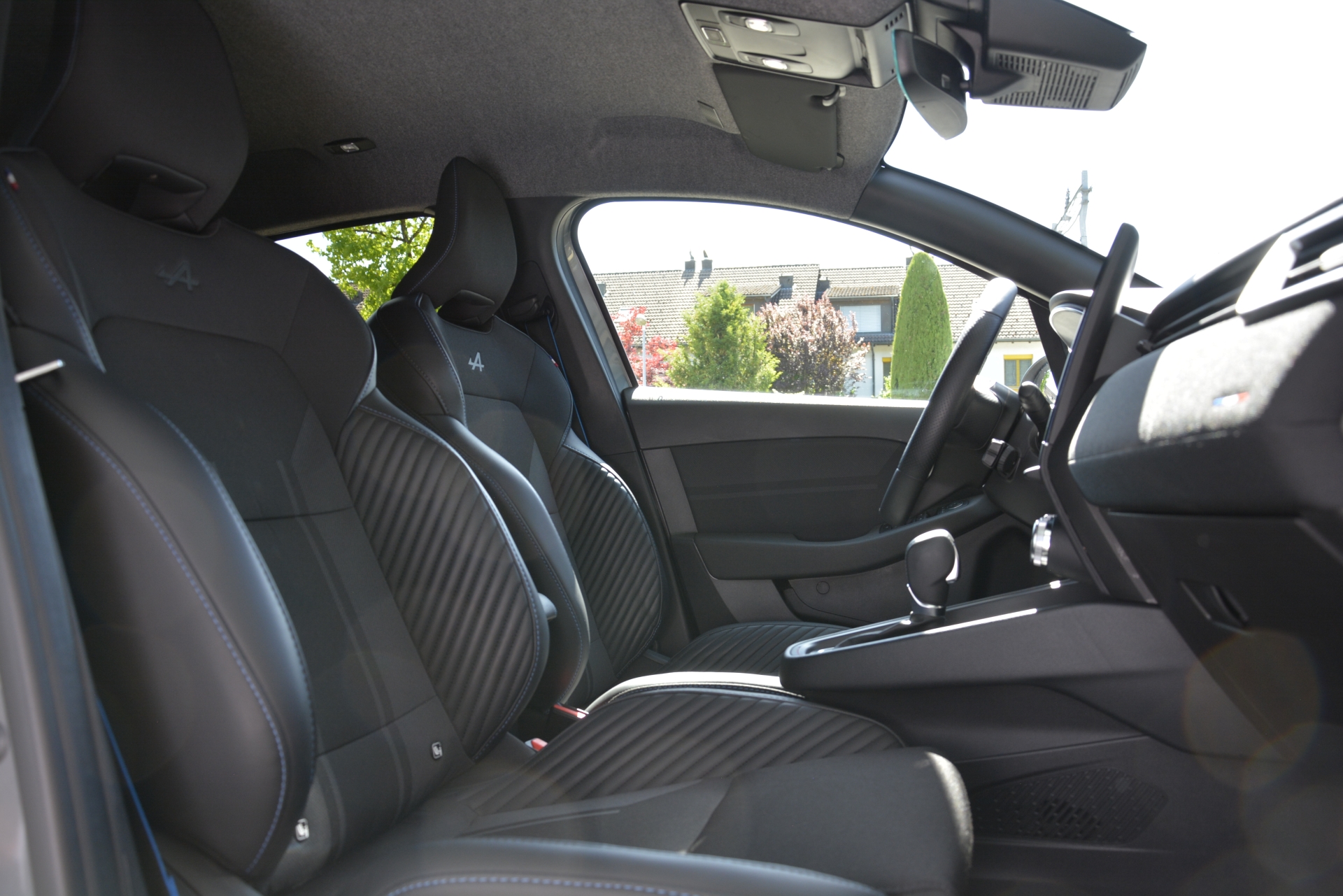 RENAULT Clio 1.6 E-Tech esprit Alpine-image-7