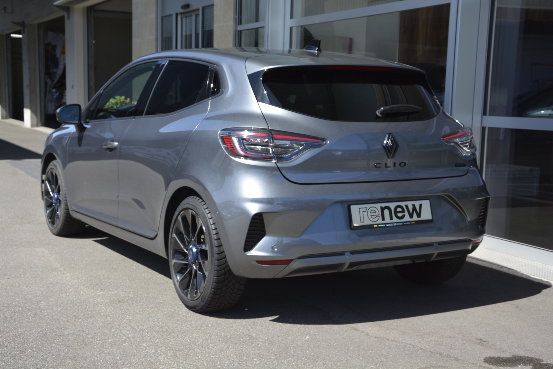 RENAULT Clio 1.6 E-Tech esprit Alpine-image-4