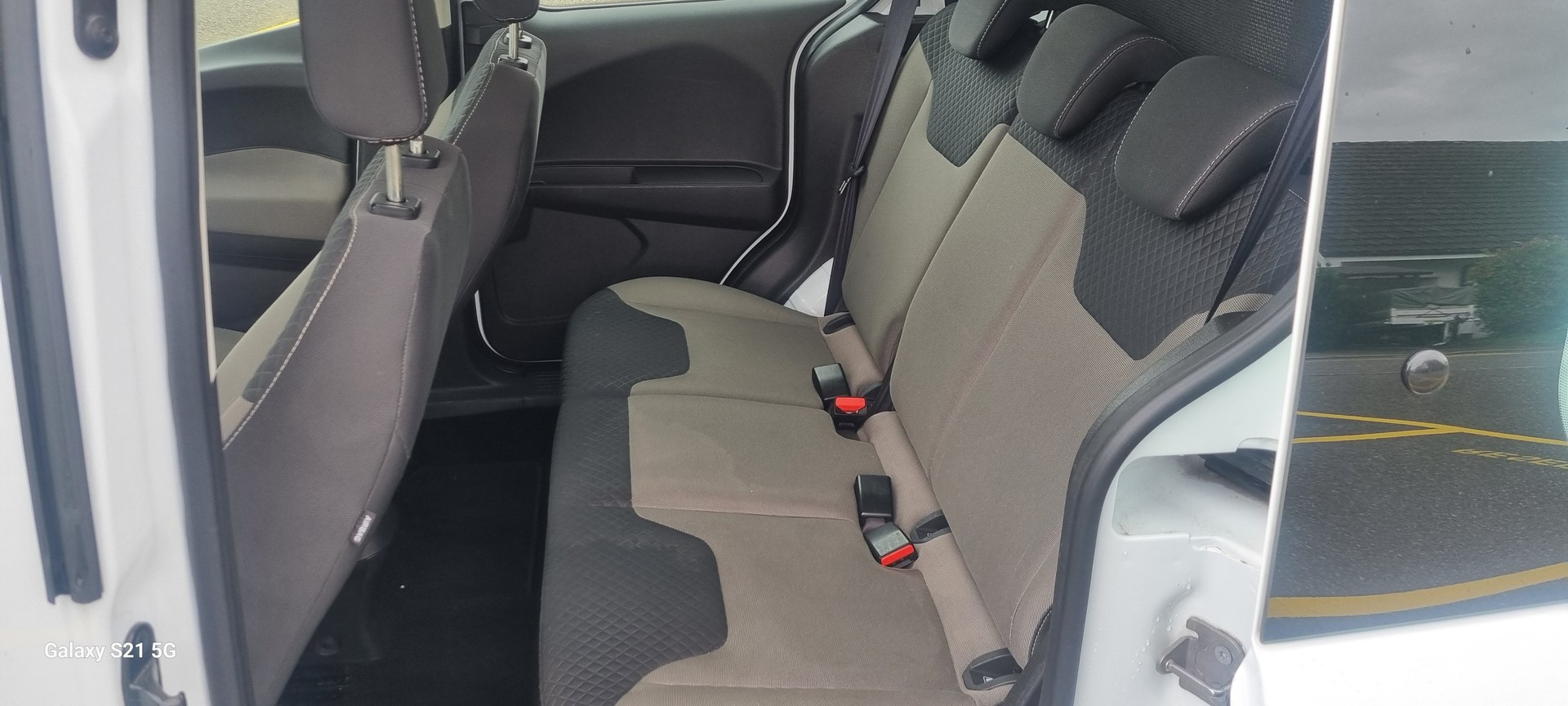 FORD Transit Courier Combi 1.5 TDCi Trend-image-11