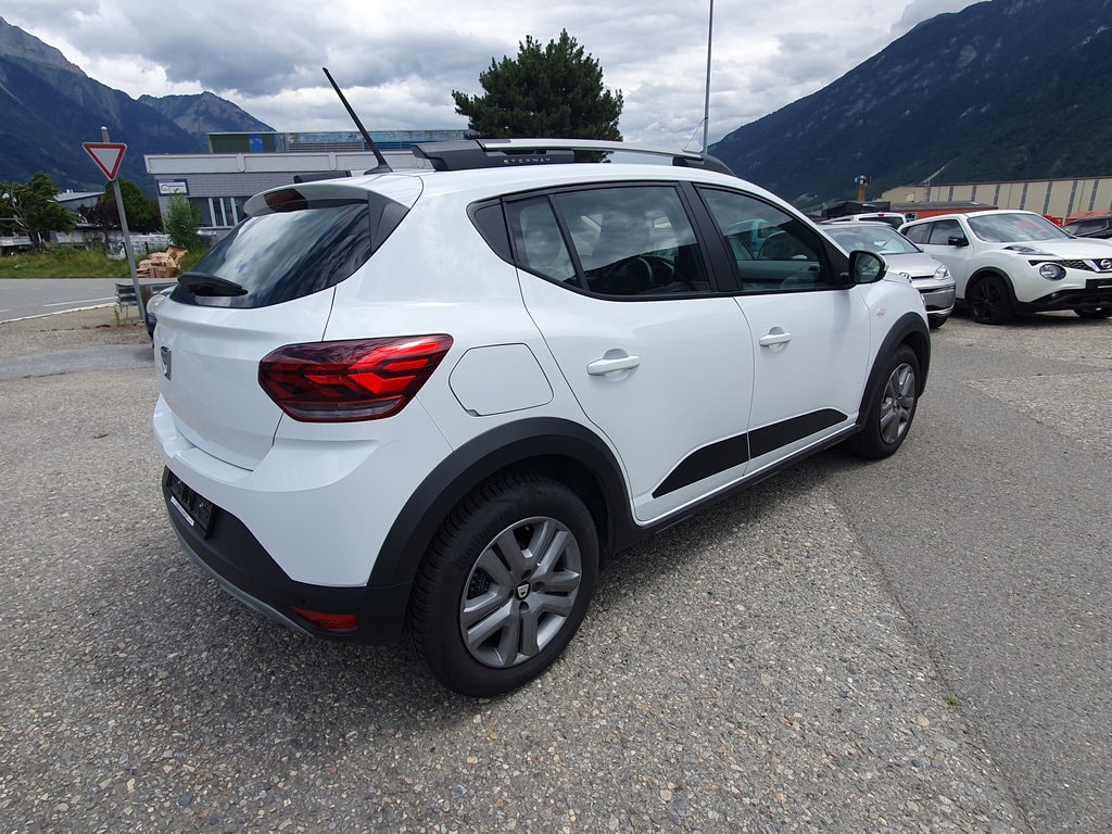DACIA Sandero Stepway TCe 90 Comfort-image-6
