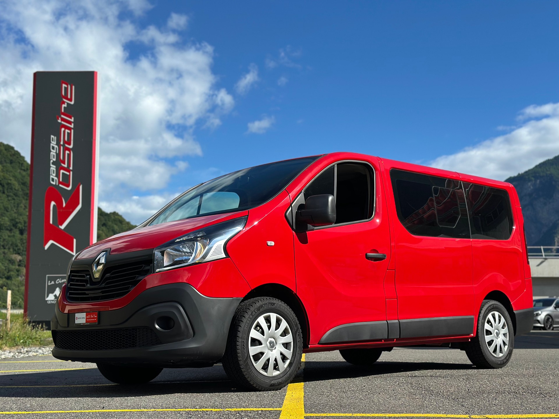 RENAULT Trafic ENERGY dCi 95 Passenger Authentique 9 places