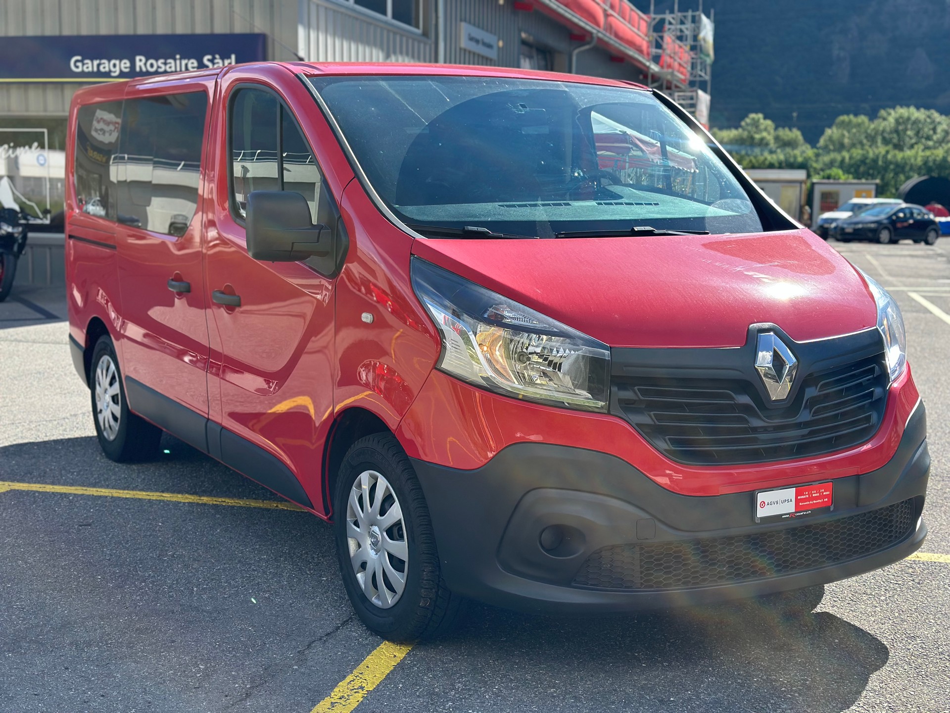 RENAULT Trafic ENERGY dCi 95 Passenger Authentique 9 places-showroom-element-3