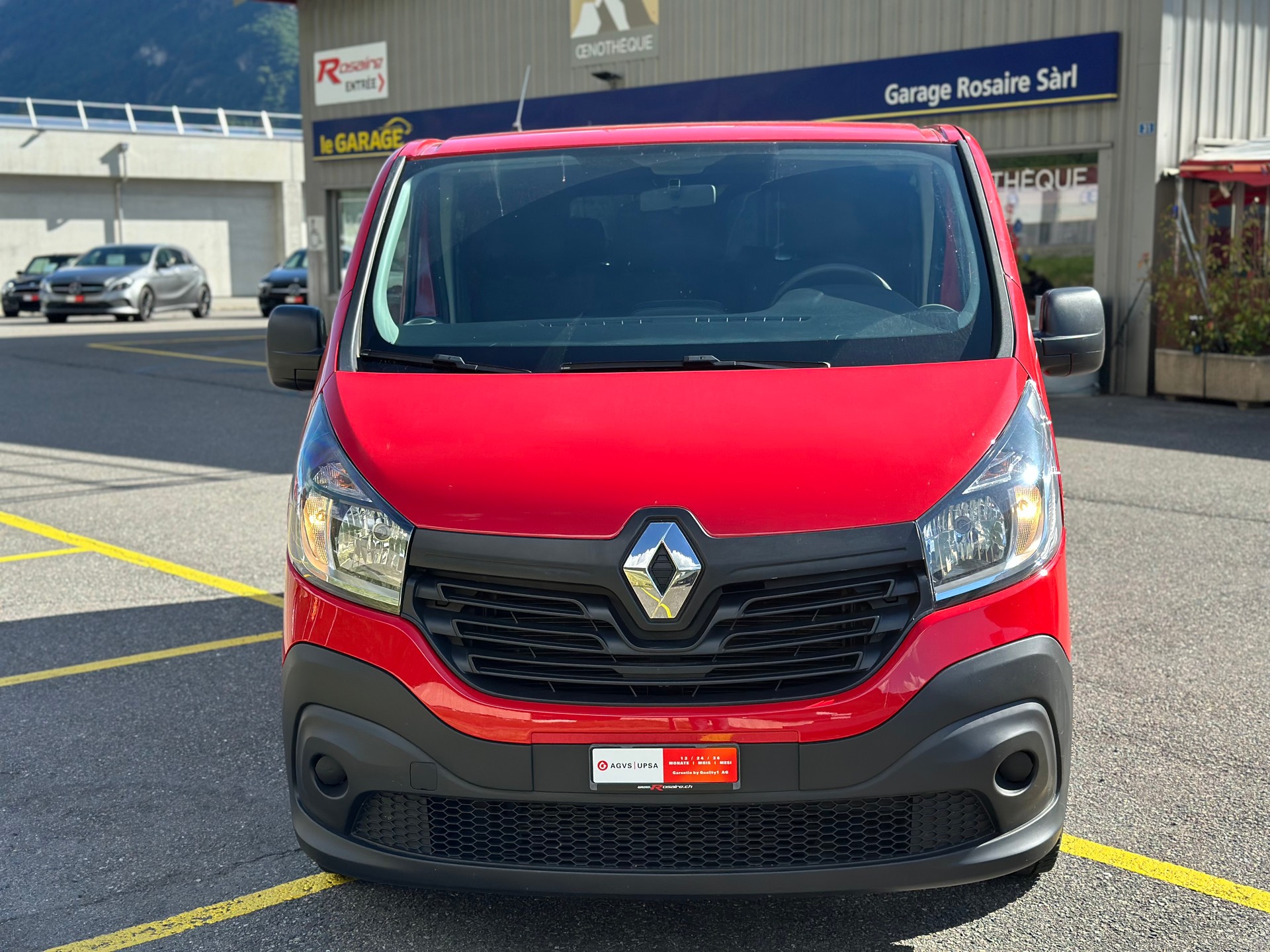 RENAULT Trafic ENERGY dCi 95 Passenger Authentique 9 places-showroom-element-2