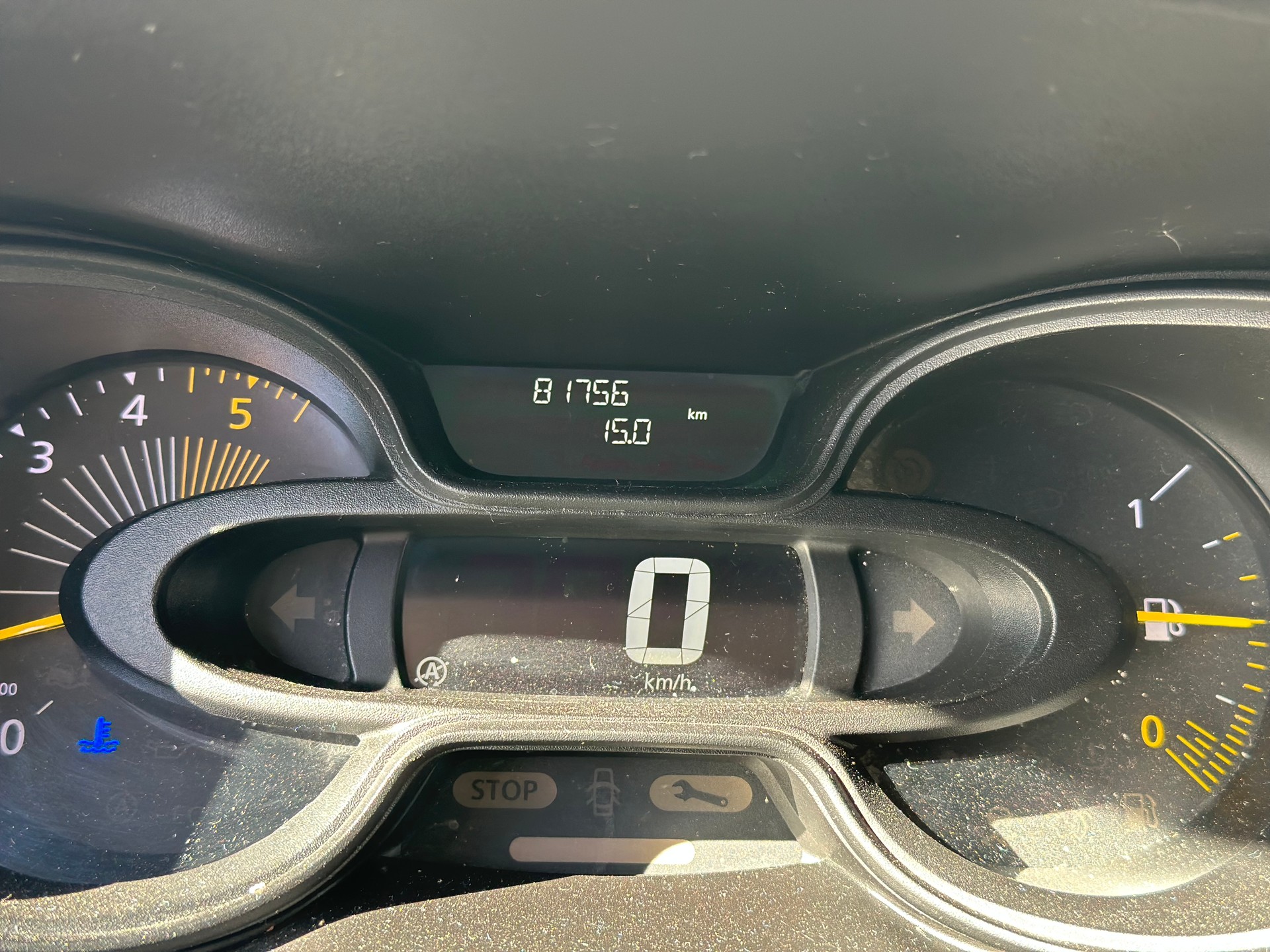 RENAULT Trafic ENERGY dCi 95 Passenger Authentique 9 places-image-12