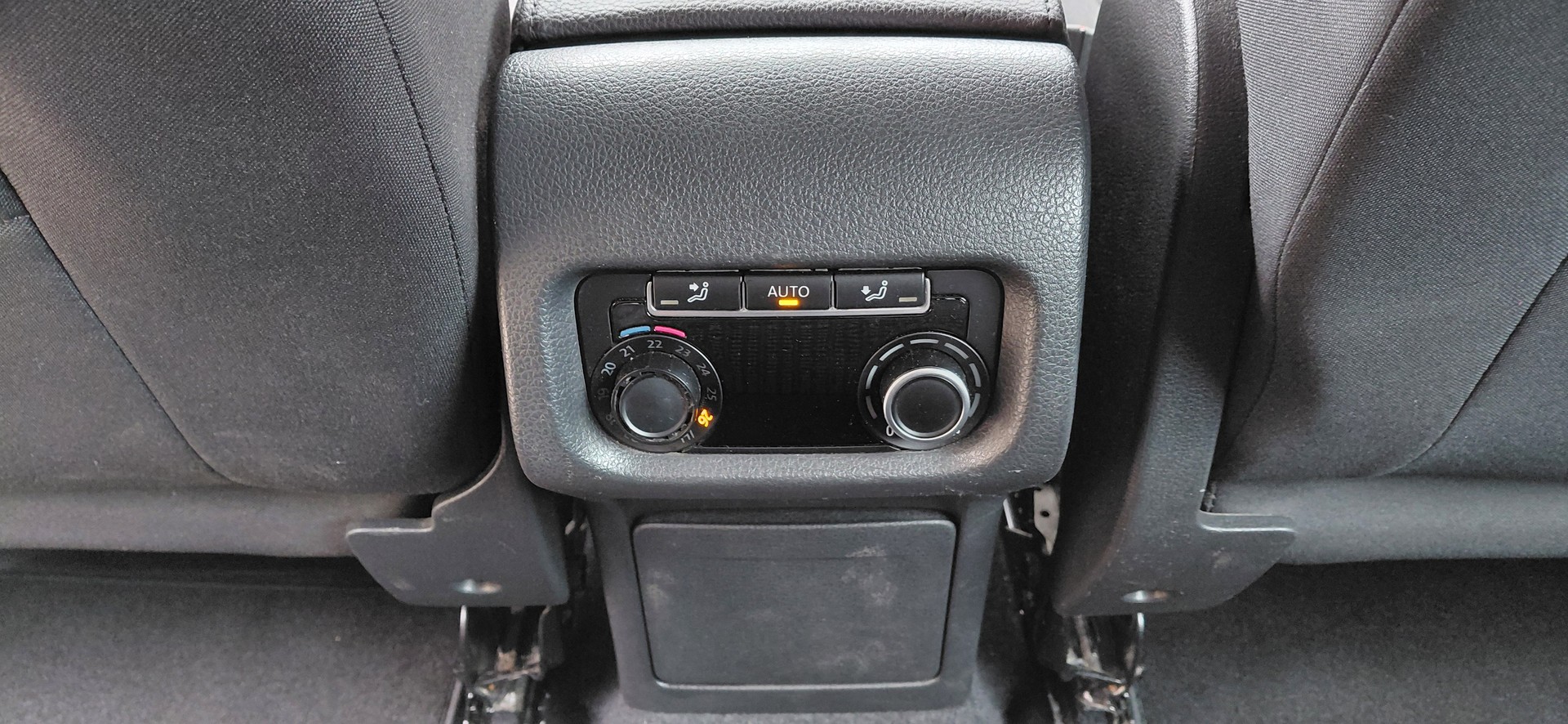 SEAT Alhambra 2.0 TDI Style-image-12
