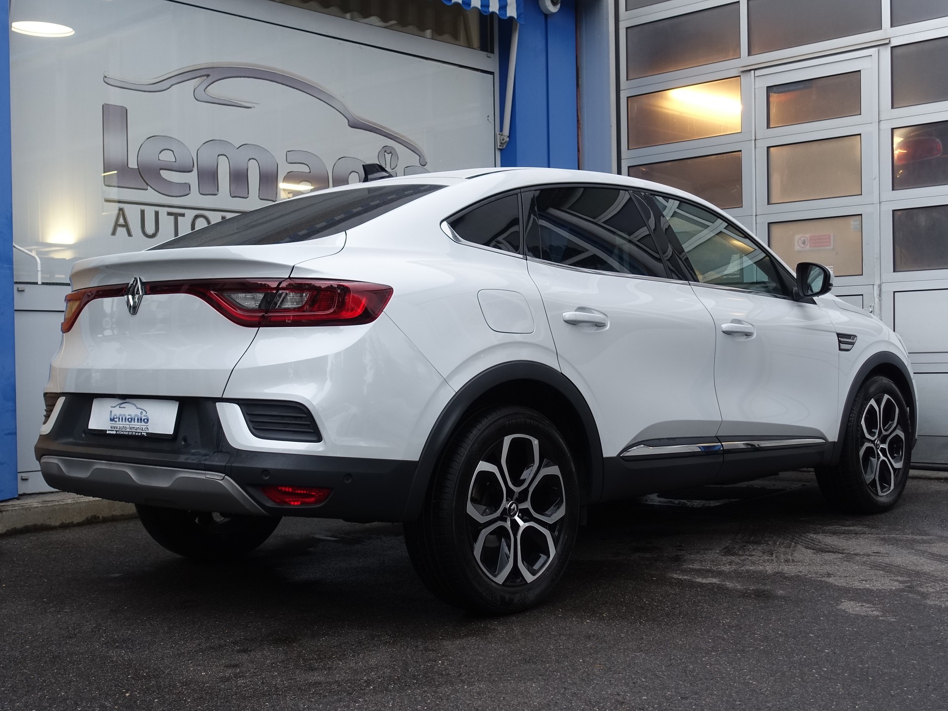 RENAULT Arkana 1.3 TCe Techno EDC-showroom-element-3