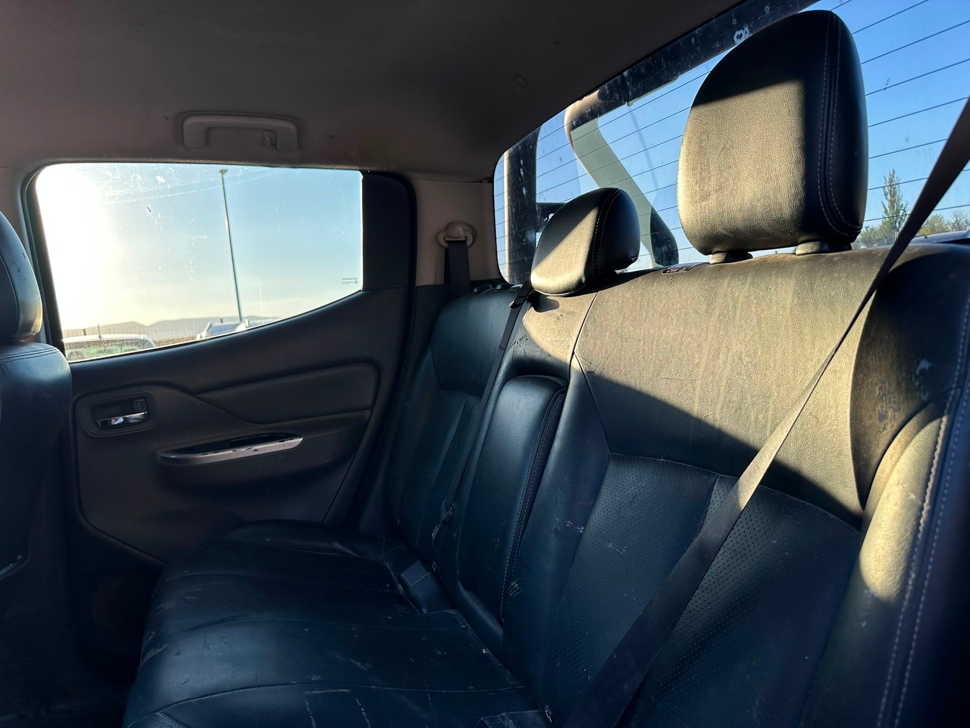 FIAT Fullback LX 2.4 MJ DC Swiss 4WD A-image-9