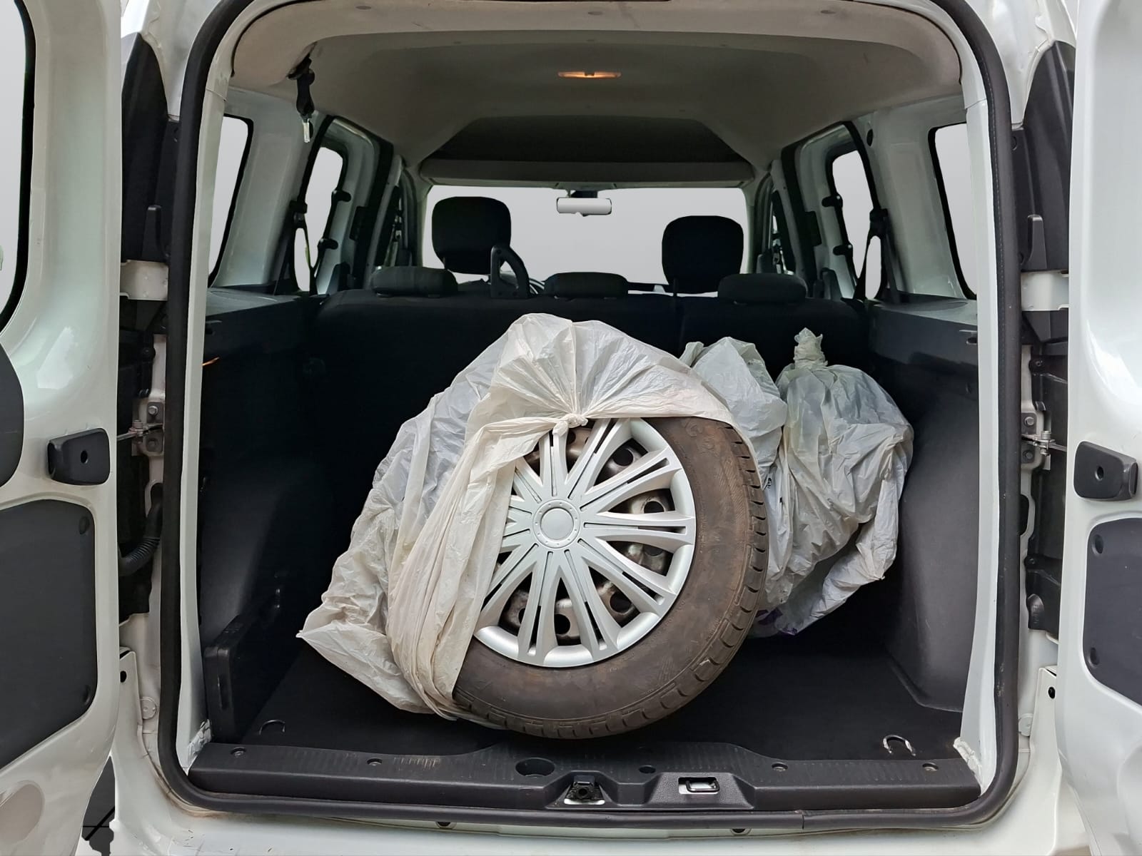 DACIA Dokker 1.2 T Essential-image-16
