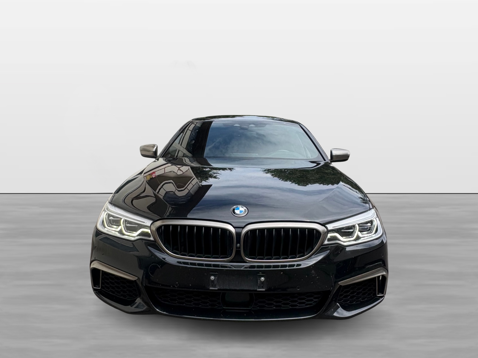 BMW M550d xDrive Steptronic-showroom-element-1