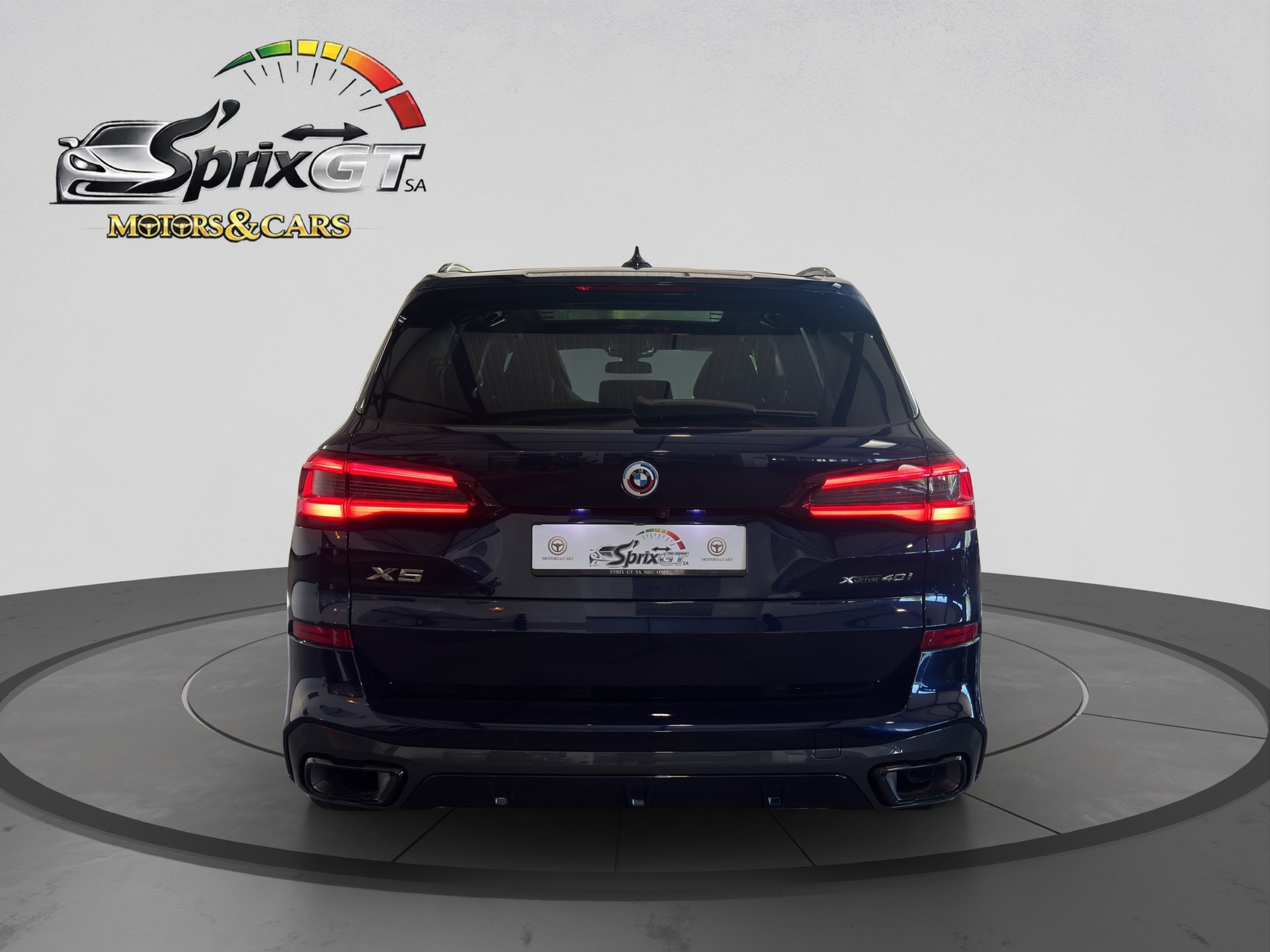 BMW X5 xDrive 48V 40i M Sport Steptronic-showroom-element-3