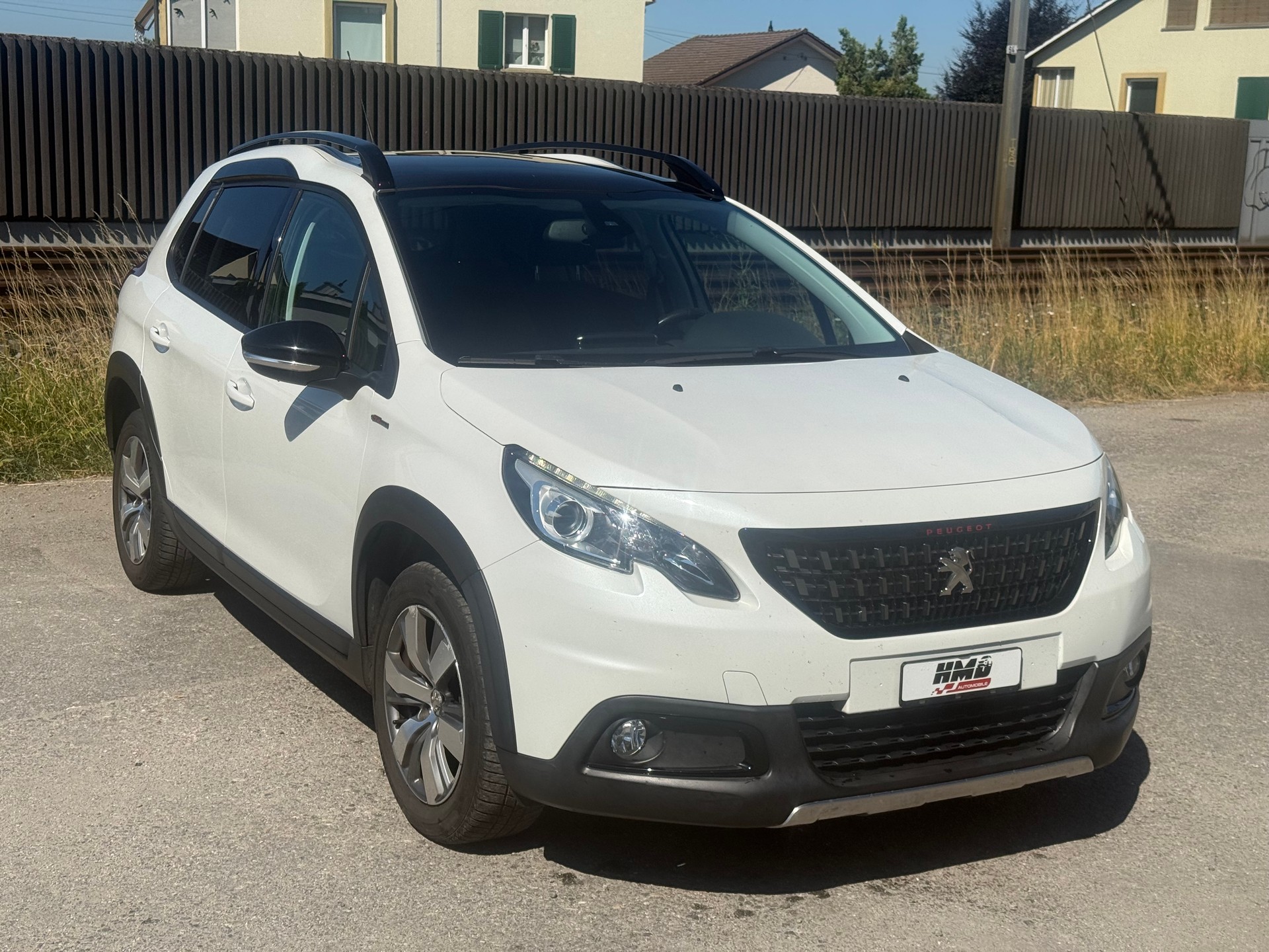 PEUGEOT 2008 1.2 PureTech GT Line EAT6-image-7
