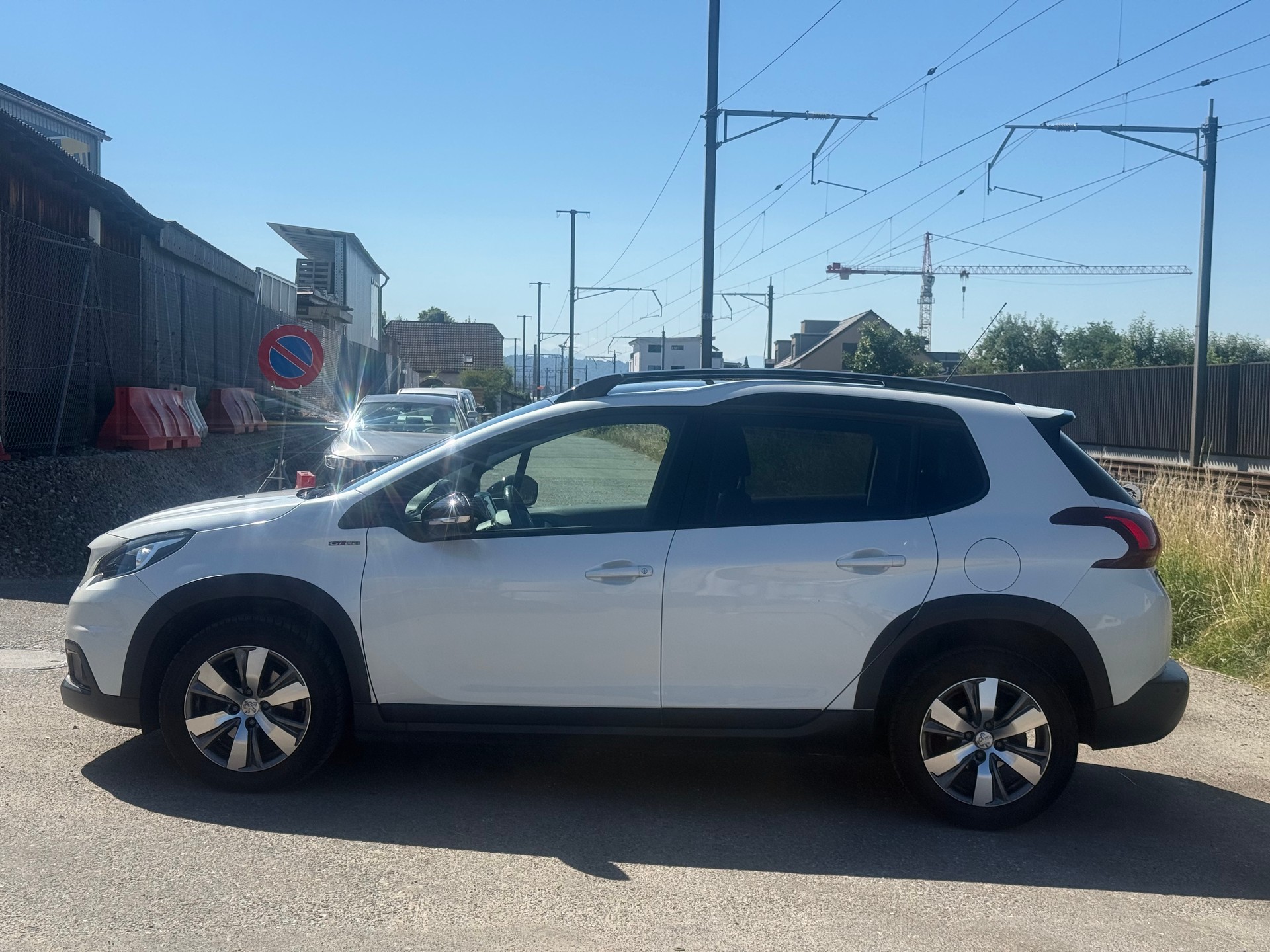 PEUGEOT 2008 1.2 PureTech GT Line EAT6-image-2