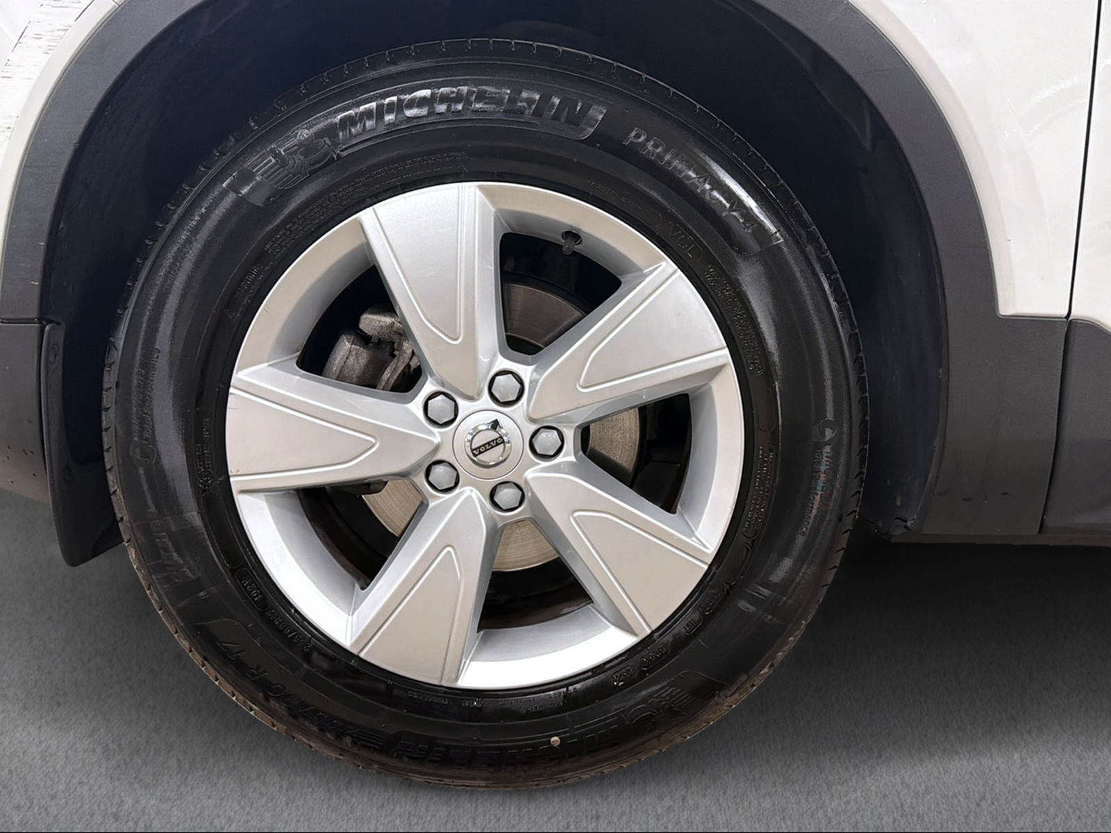 VOLVO XC40 1.5 T3 Momentum Light-image-14