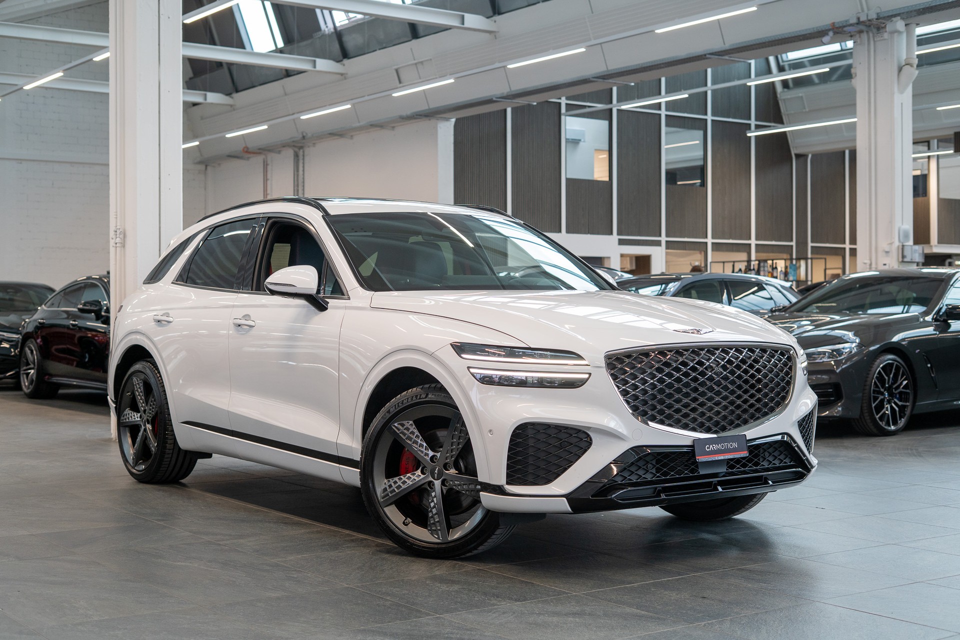 GENESIS GV70 2.5T Sport / Panorama-Glasdach / Massage-Sitze / 360°Kamera-showroom-element-2