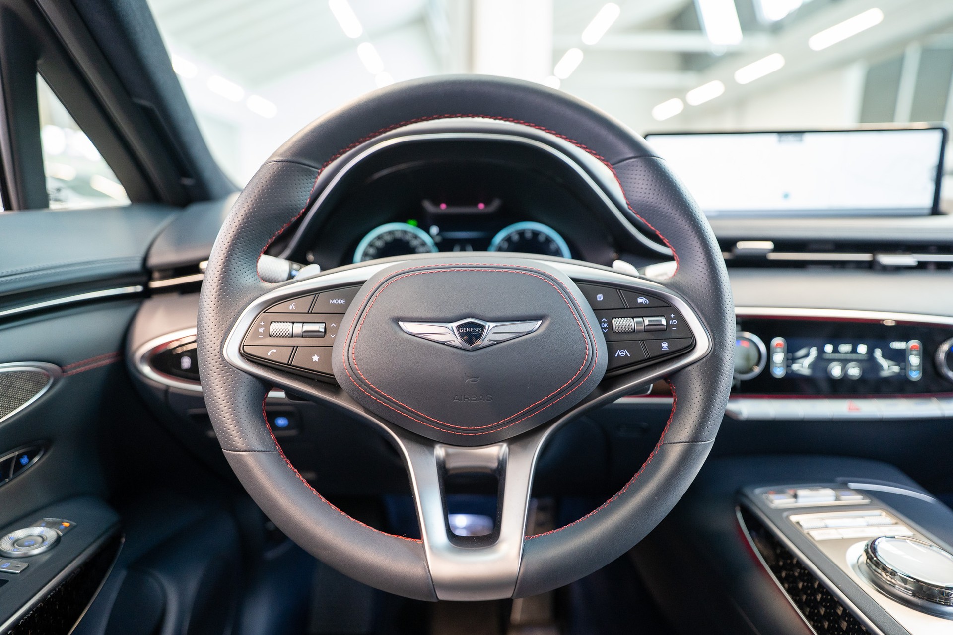 GENESIS GV70 2.5T Sport / Panorama-Glasdach / Massage-Sitze / 360°Kamera-image-19