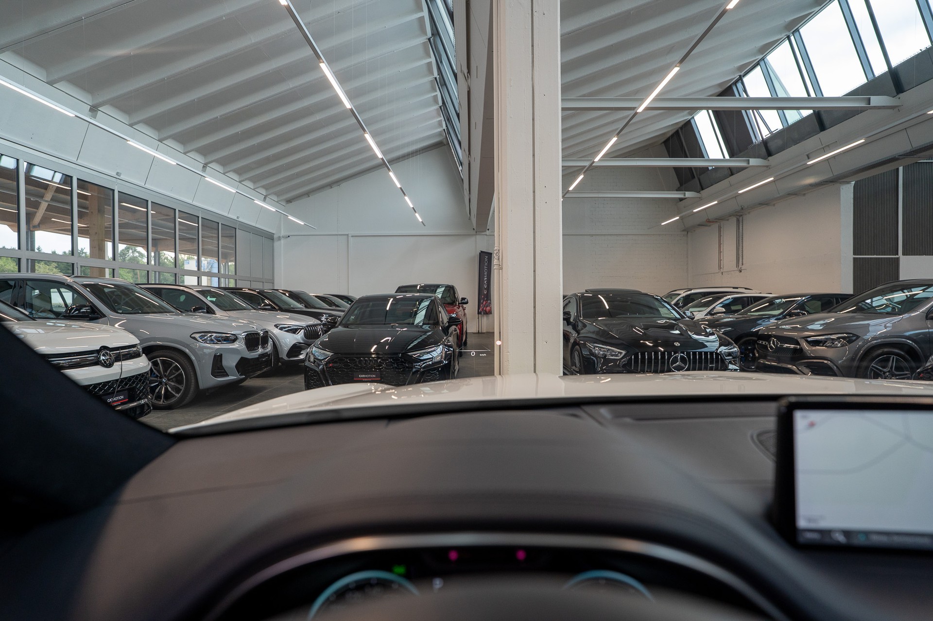 GENESIS GV70 2.5T Sport / Panorama-Glasdach / Massage-Sitze / 360°Kamera-image-22