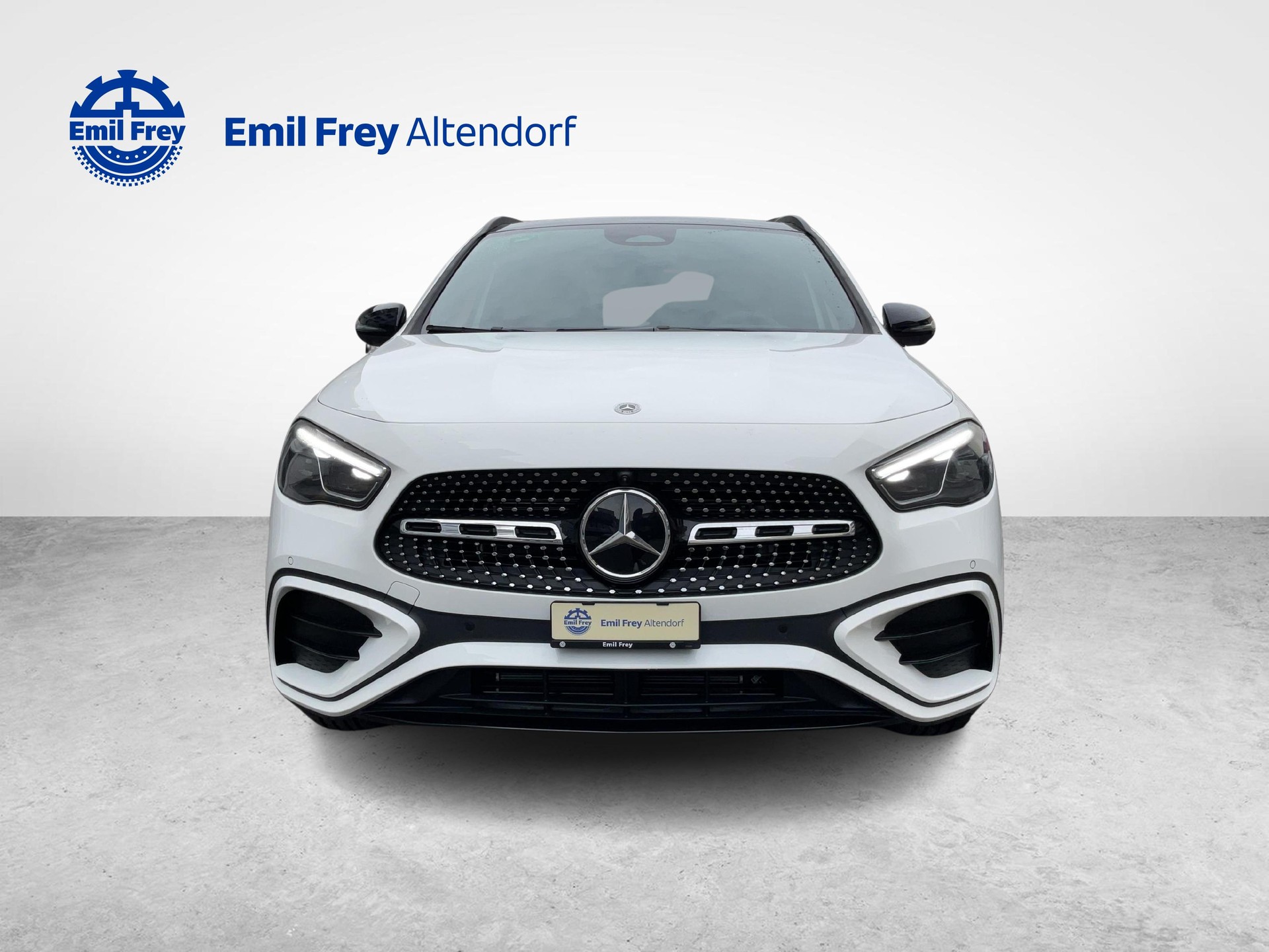 MERCEDES-BENZ GLA 250 e EQ Star AMG Line-showroom-element-3