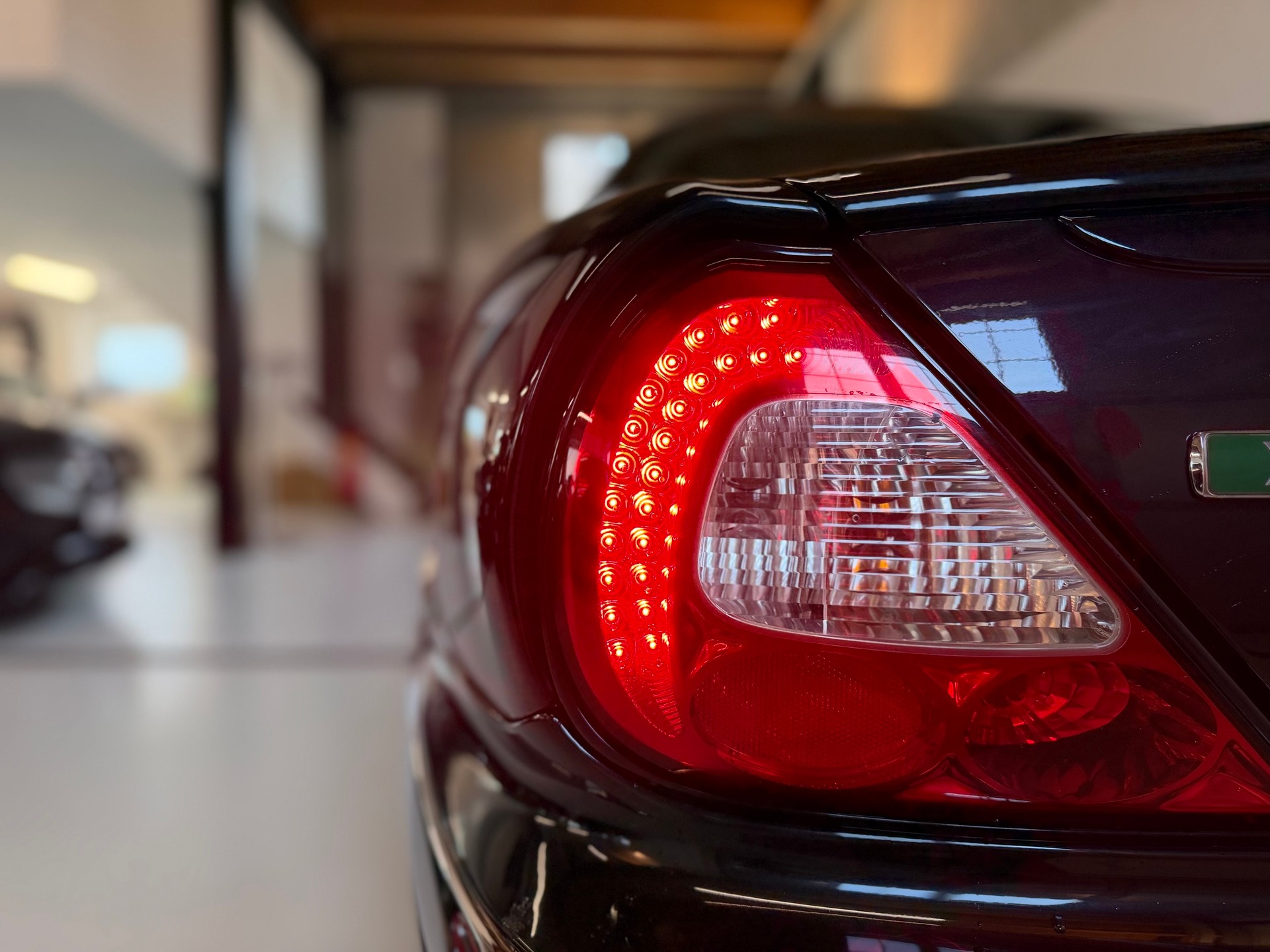 JAGUAR XJR 4.2 V8 S/C-image-6