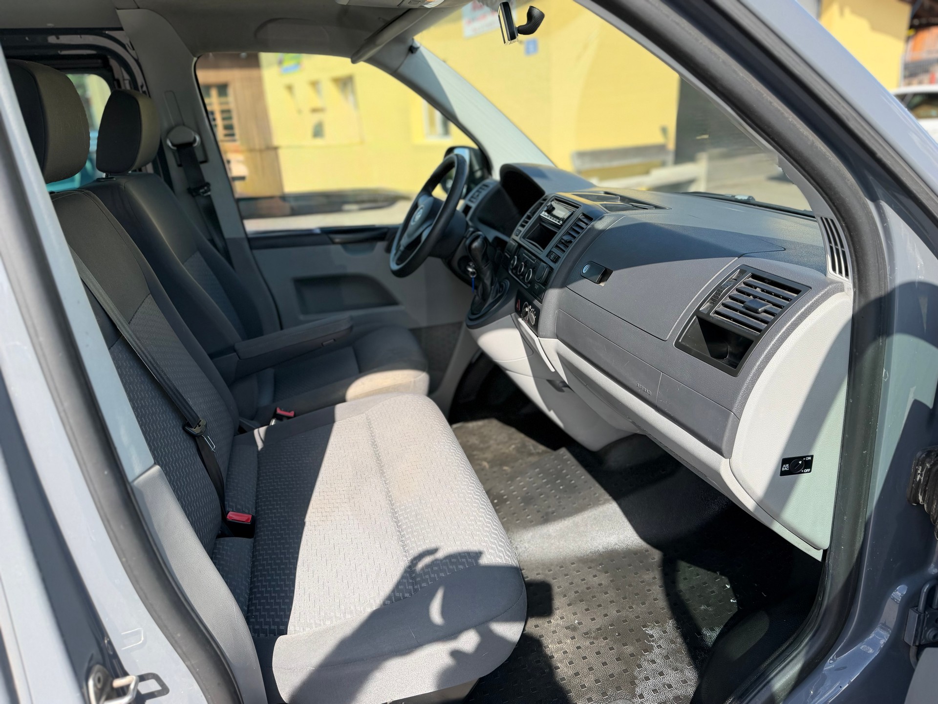 VW T5 2.0 Bi-TDI BMT 4Motion DSG-image-12
