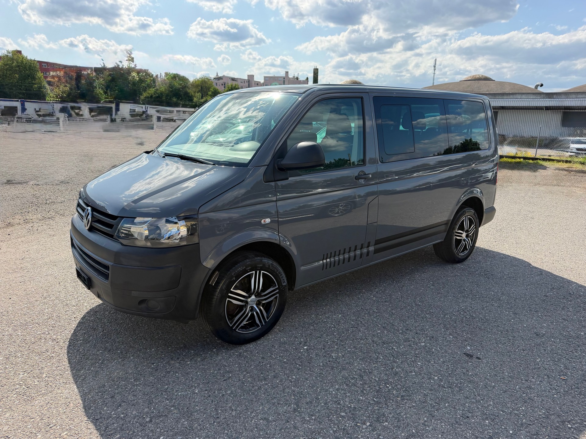 VW T5 2.0 Bi-TDI BMT 4Motion DSG-image-17
