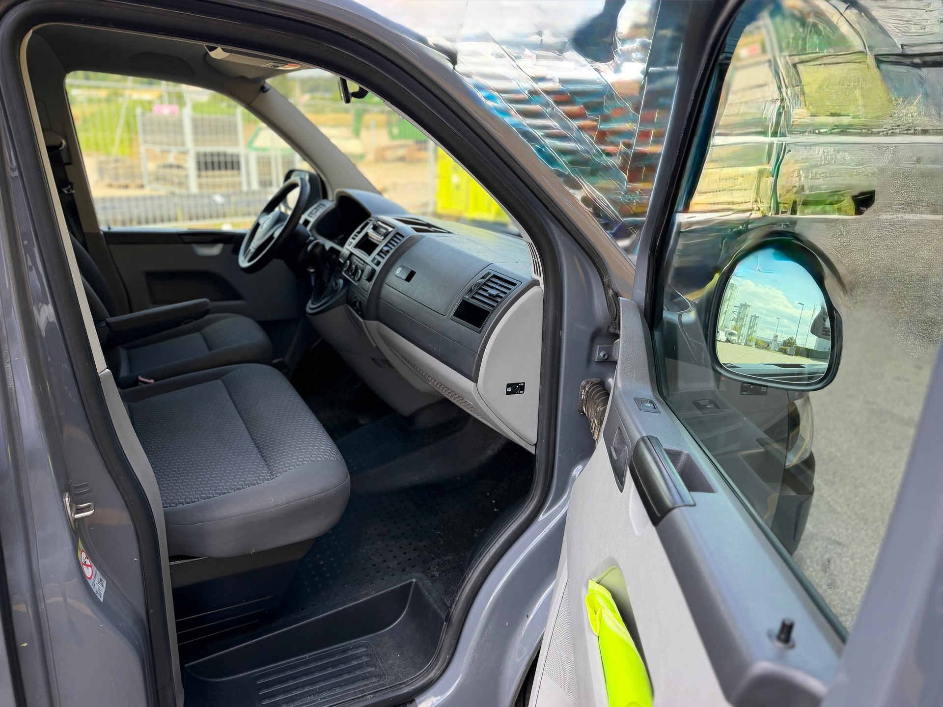 VW T5 2.0 Bi-TDI BMT 4Motion DSG-image-19