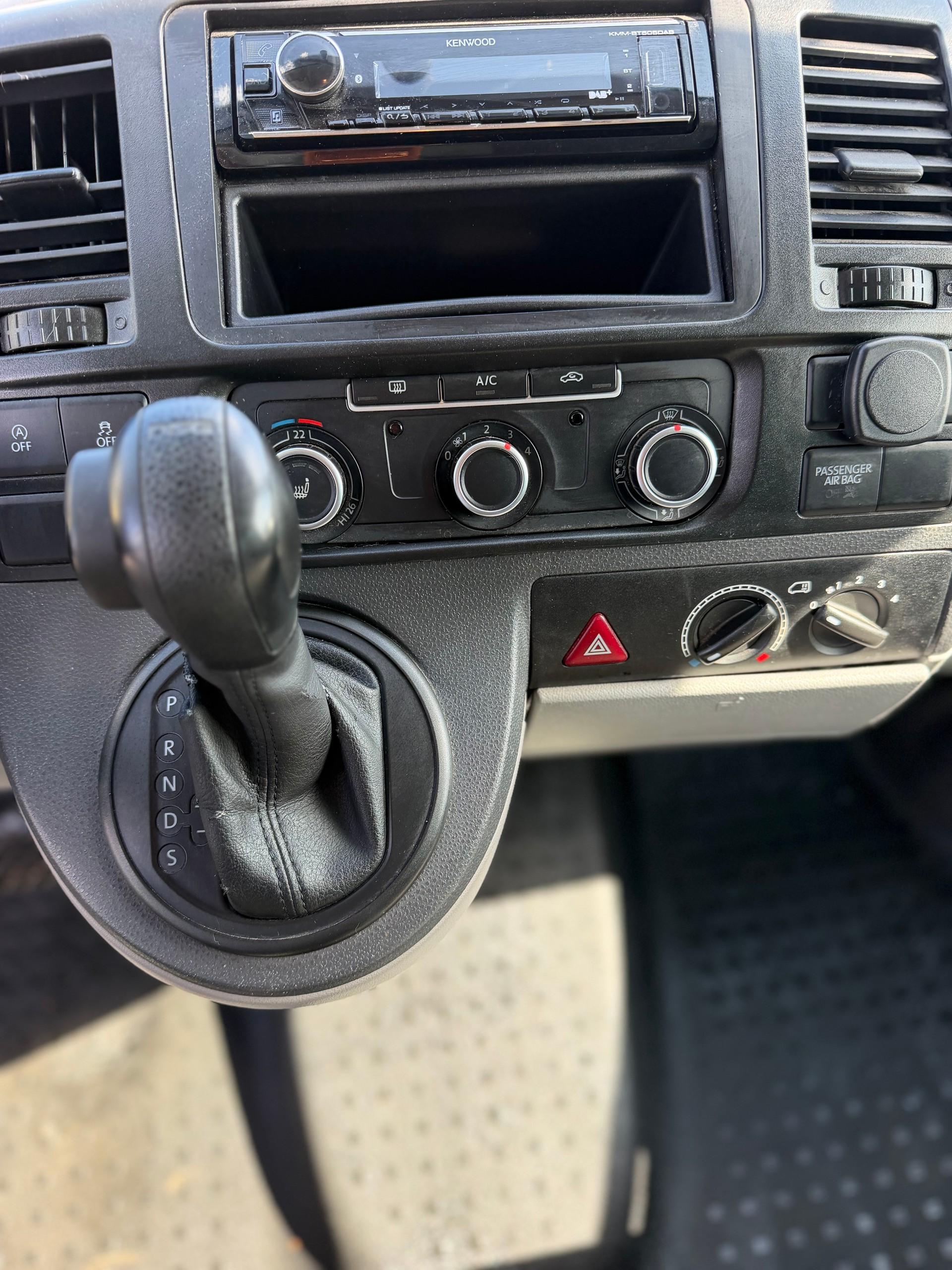 VW T5 2.0 Bi-TDI BMT 4Motion DSG-image-16