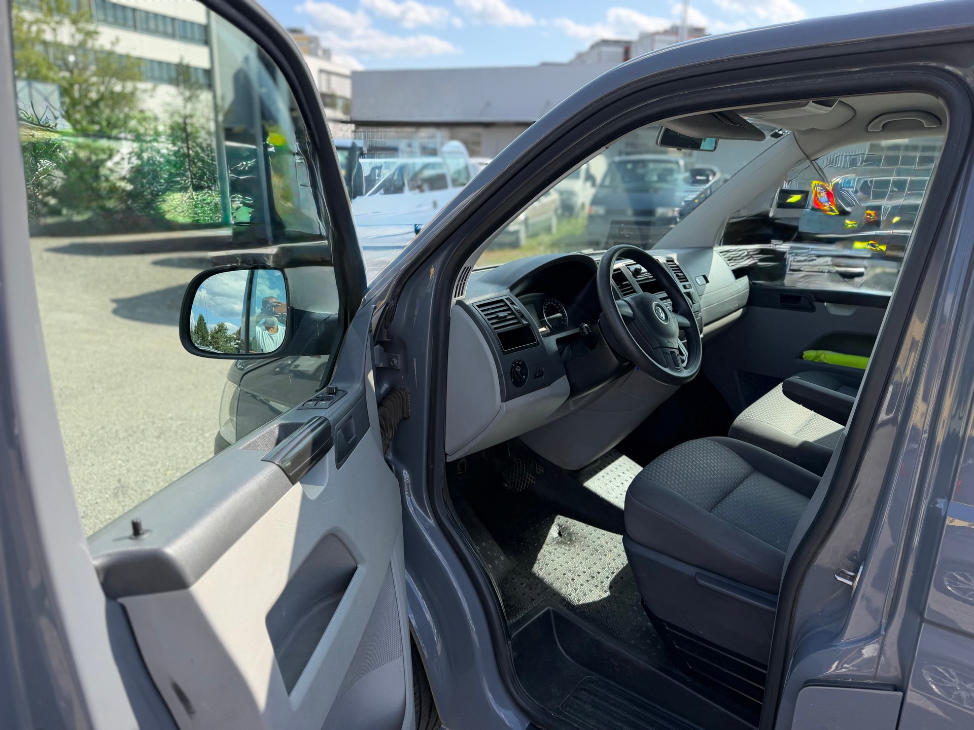 VW T5 2.0 Bi-TDI BMT 4Motion DSG-image-14
