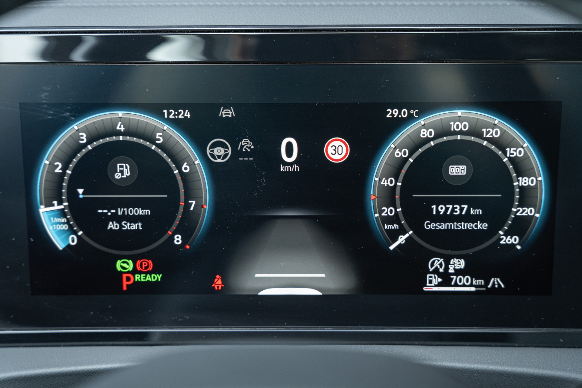 VW Tiguan 1.5 eTSI DSG R-Line-image-16
