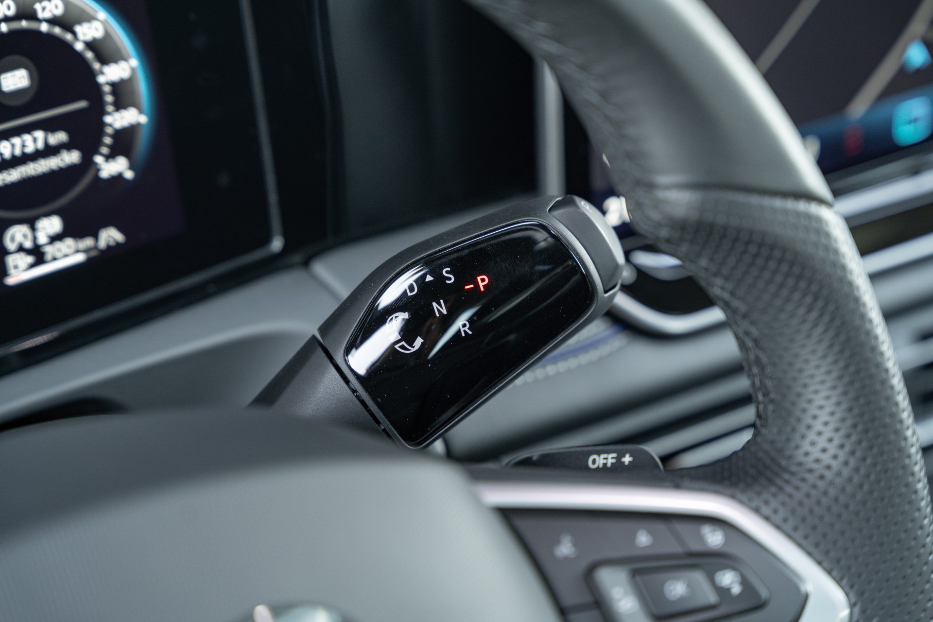 VW Tiguan 1.5 eTSI DSG R-Line-image-19
