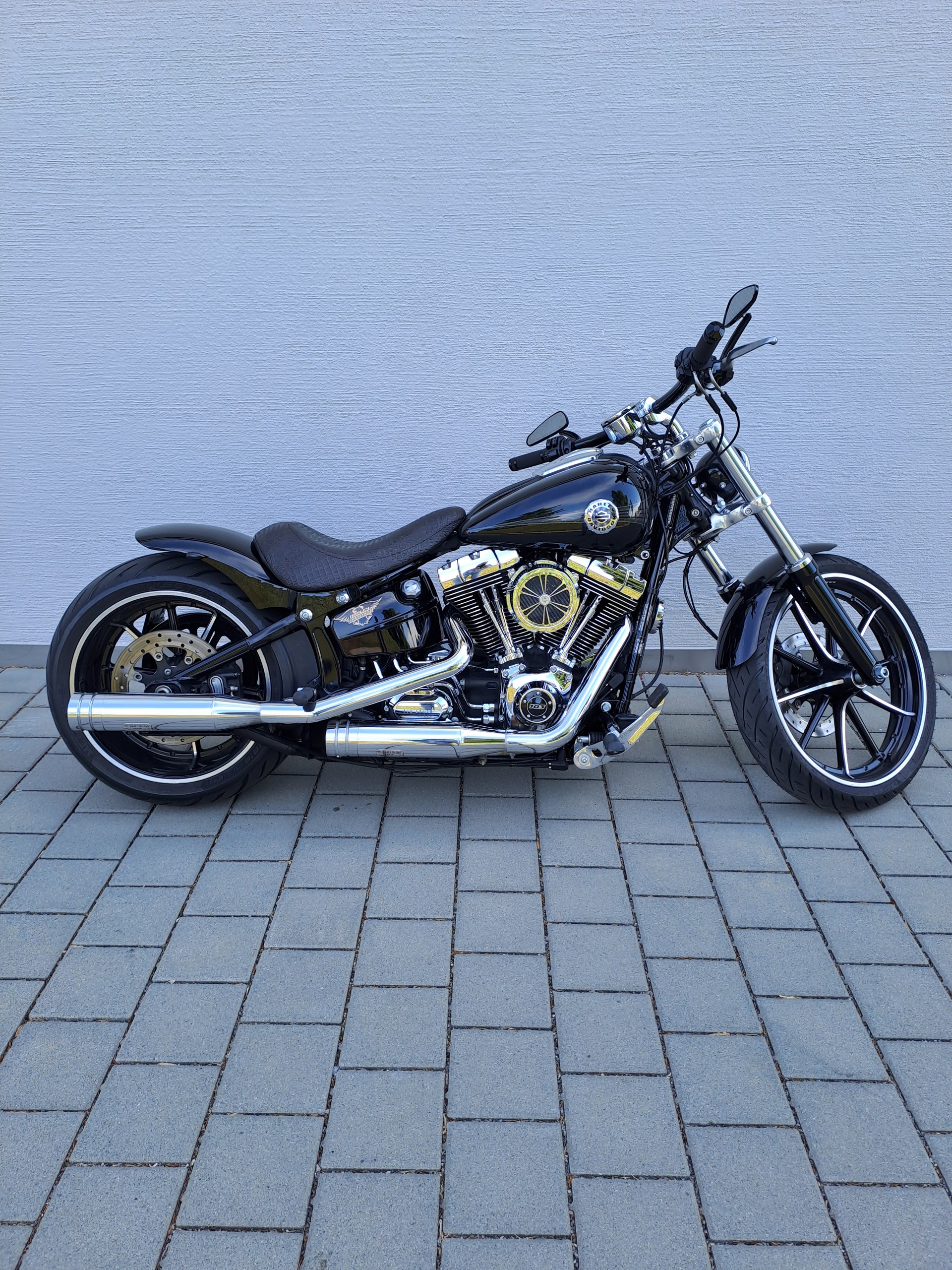 HARLEY-DAVIDSON FXSB Breakout 103 ABS-image-0