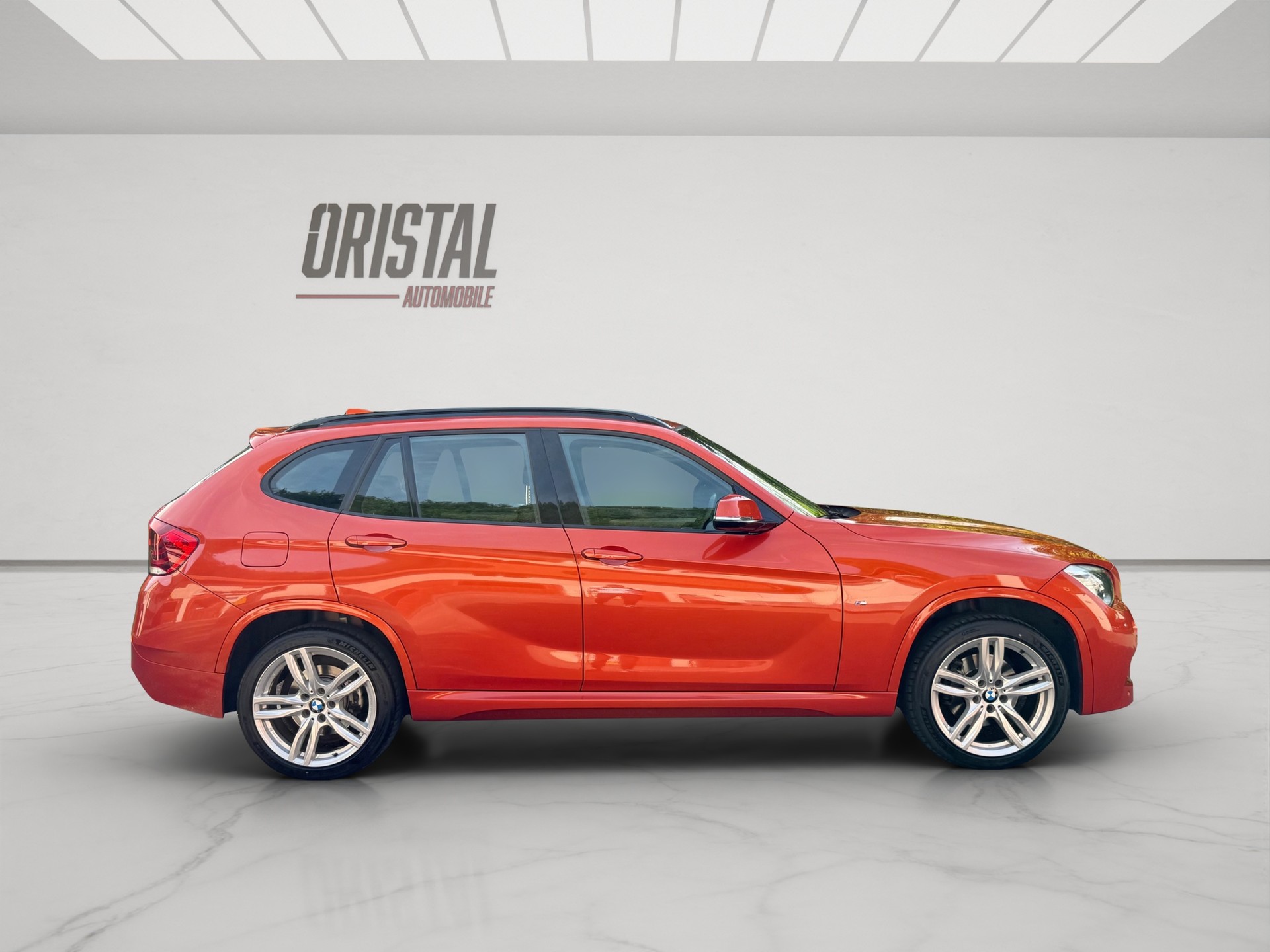 BMW X1 xDrive 28i xLine-image-5