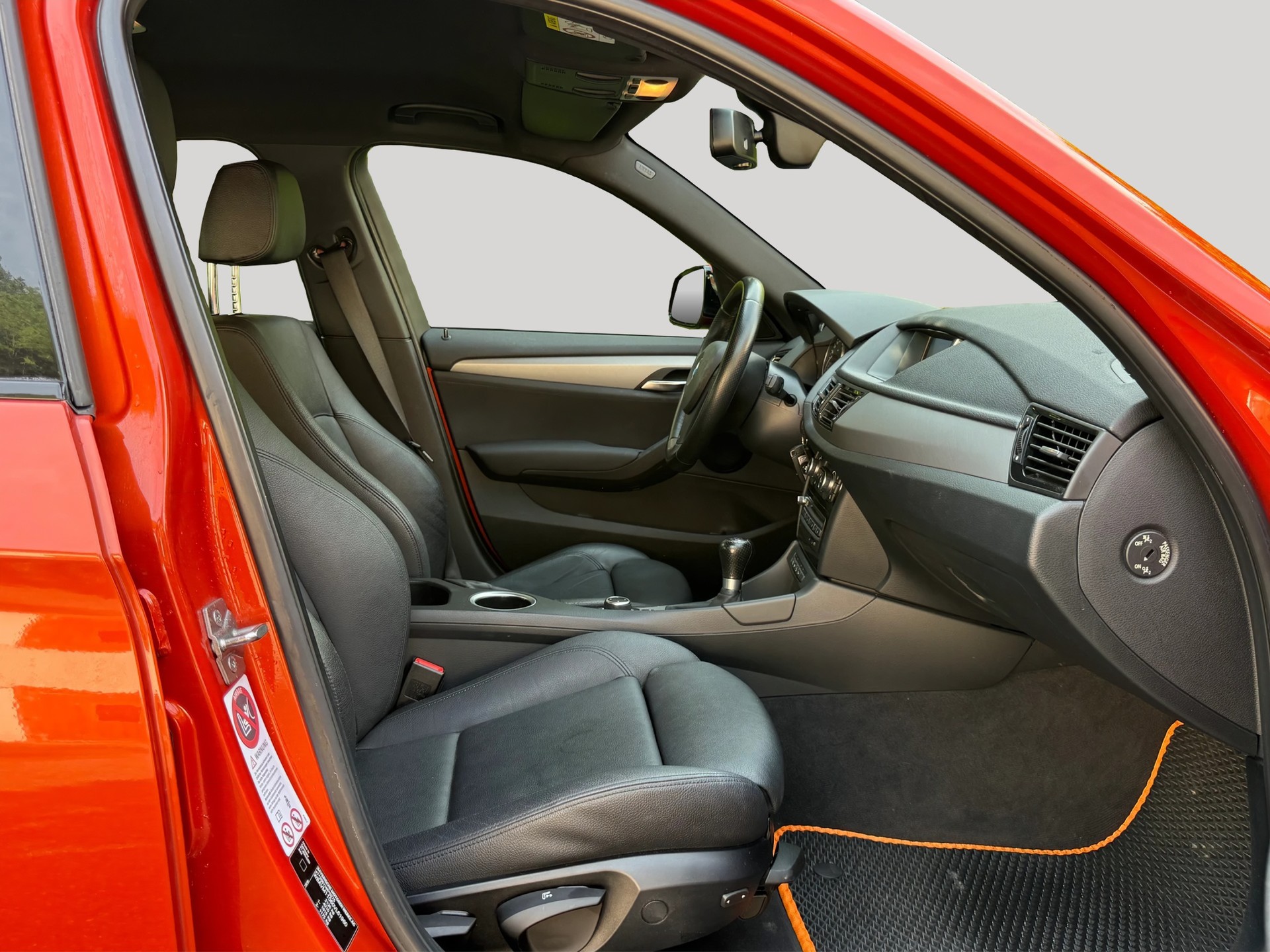 BMW X1 xDrive 28i xLine-image-10
