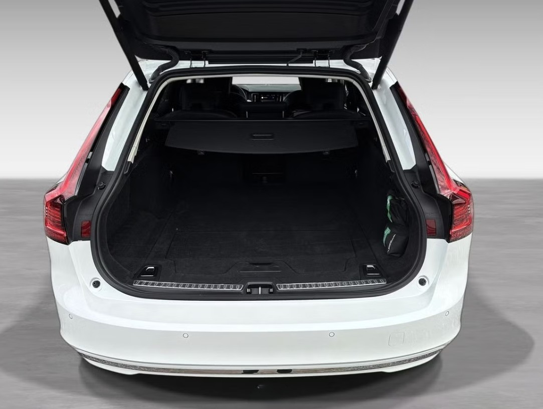 VOLVO V90 T6 eAWD Plug in Hybrid Core Geartronic-image-15