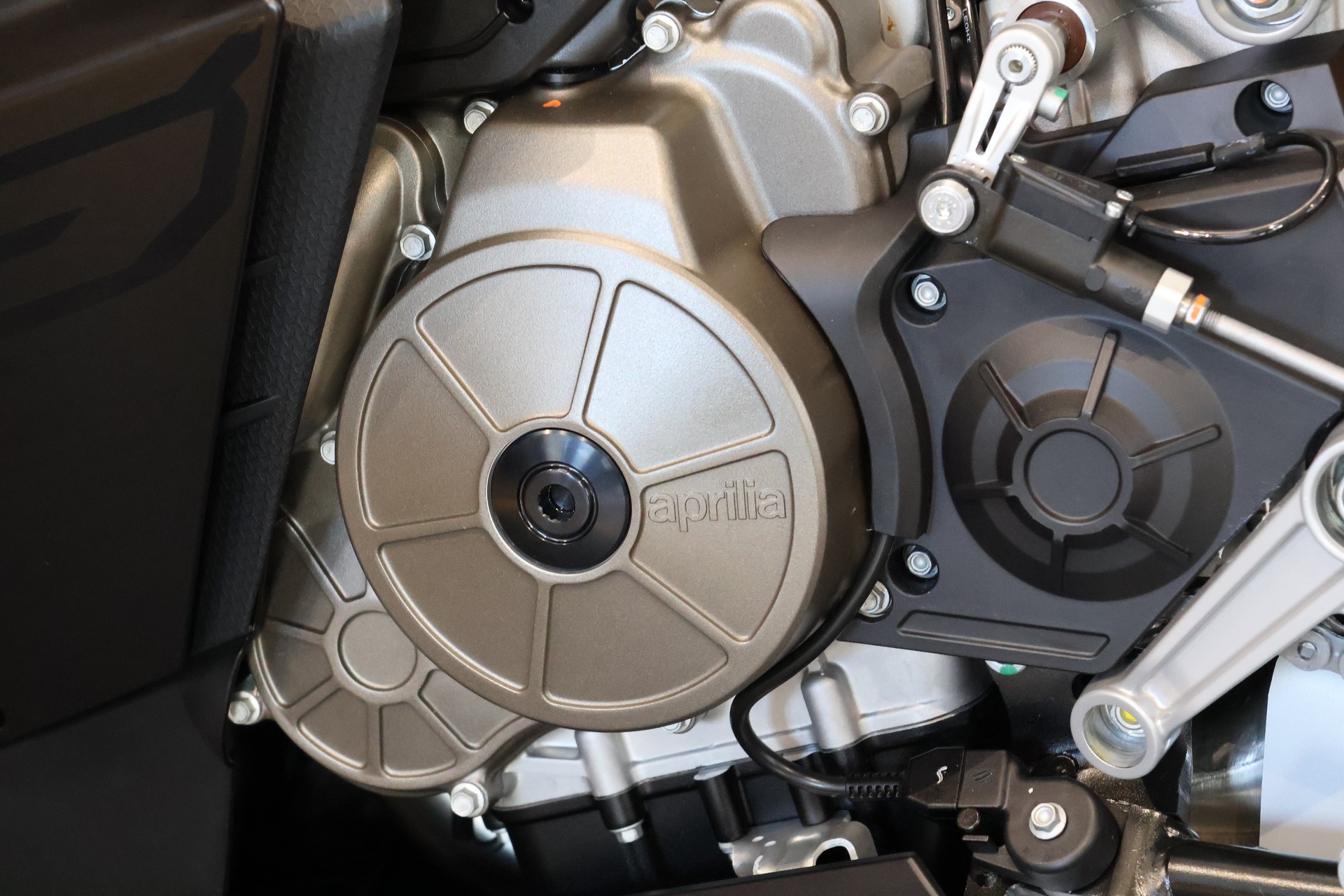 APRILIA RS 660 Factory Ultra Dark E5+ (105ps)-image-11