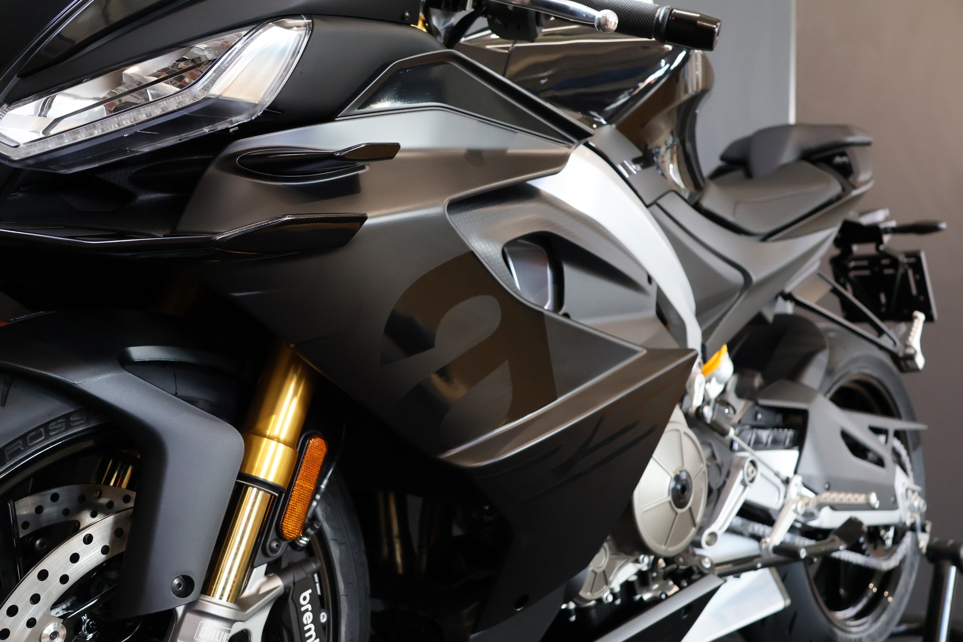 APRILIA RS 660 Factory Ultra Dark E5+ (105ps)-image-6