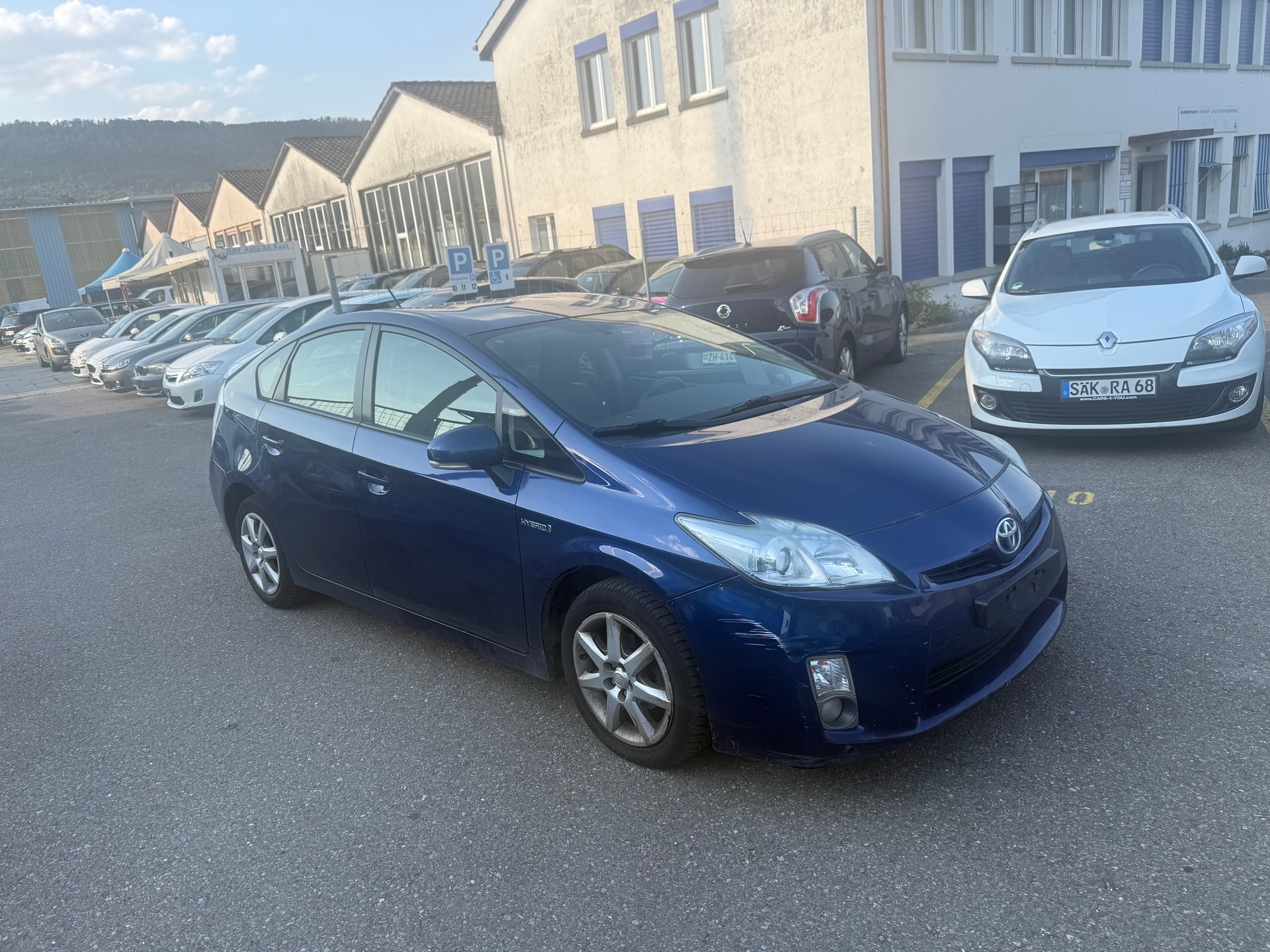 TOYOTA Prius 1.8 16V HSD Luna