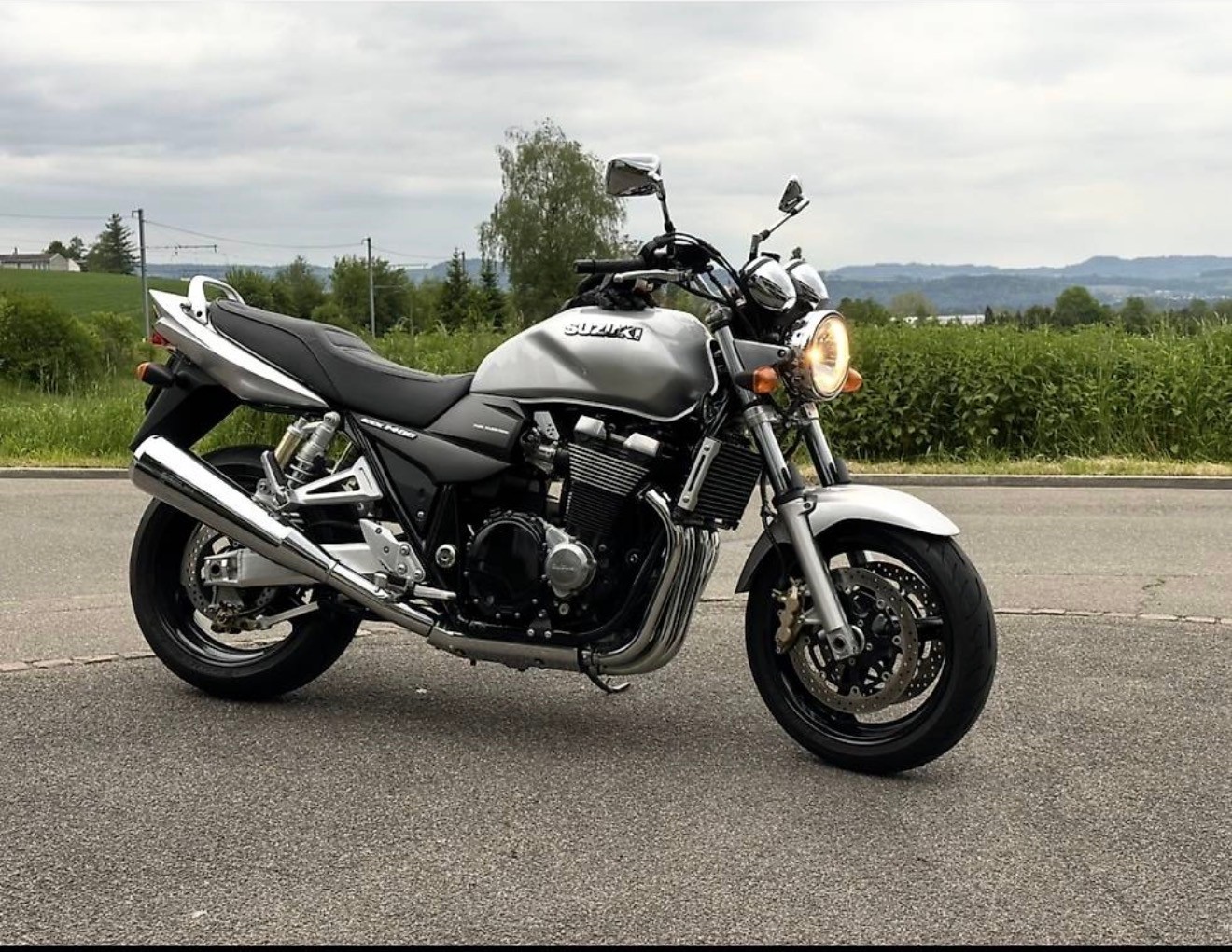 SUZUKI GSX 1400 K3