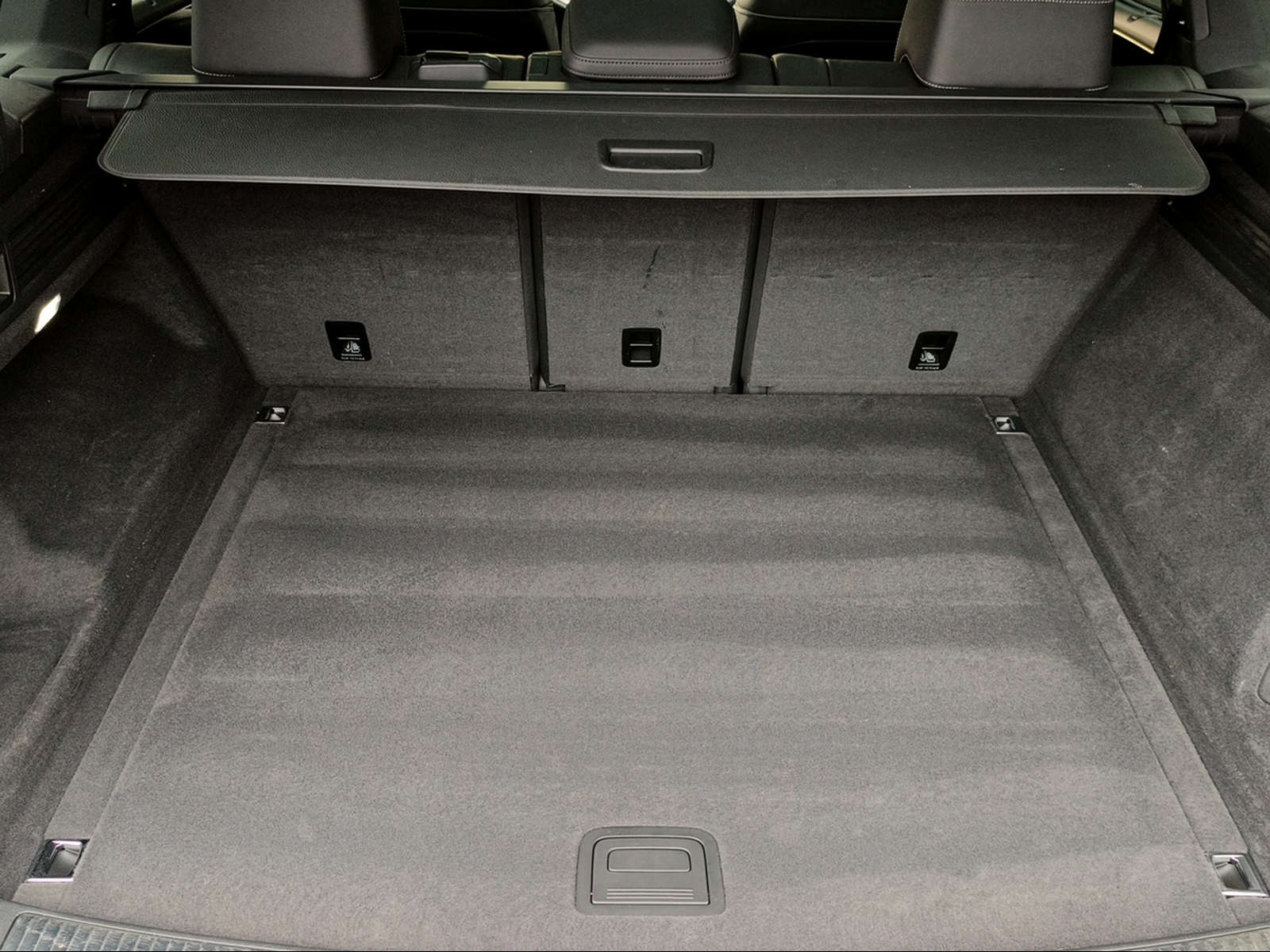 VW Touareg R-Line 3.0TDI 286PS Allrad / Top Ausstattung-image-6