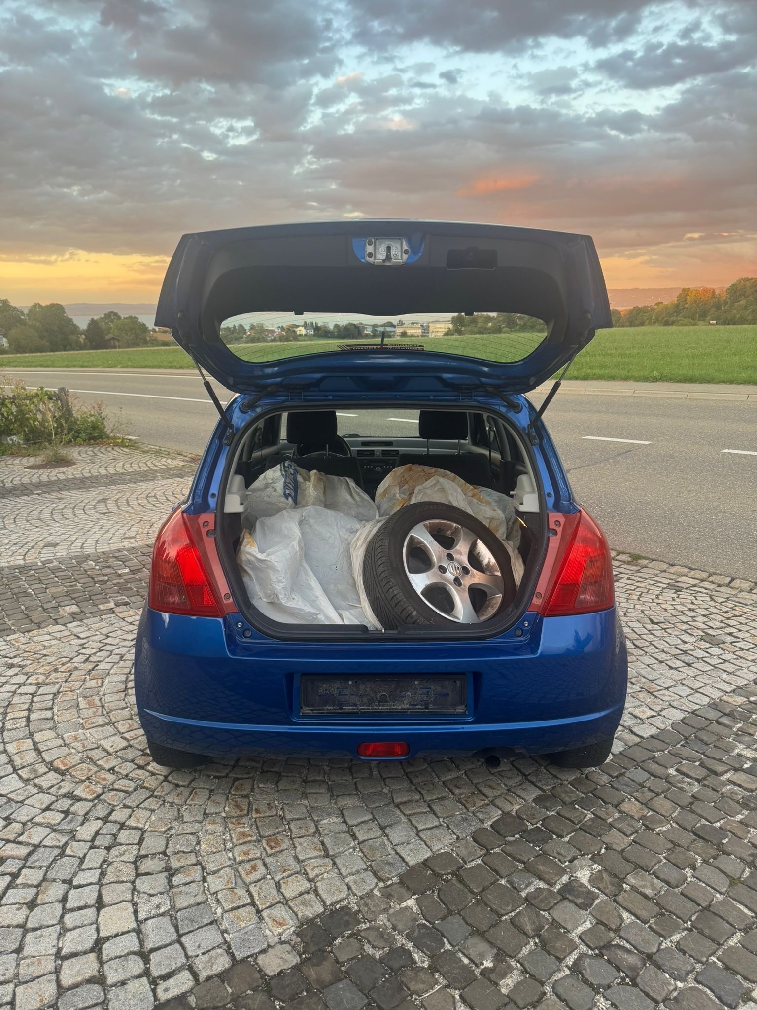SUZUKI Swift 1.3i 16V GL 4x4-image-6