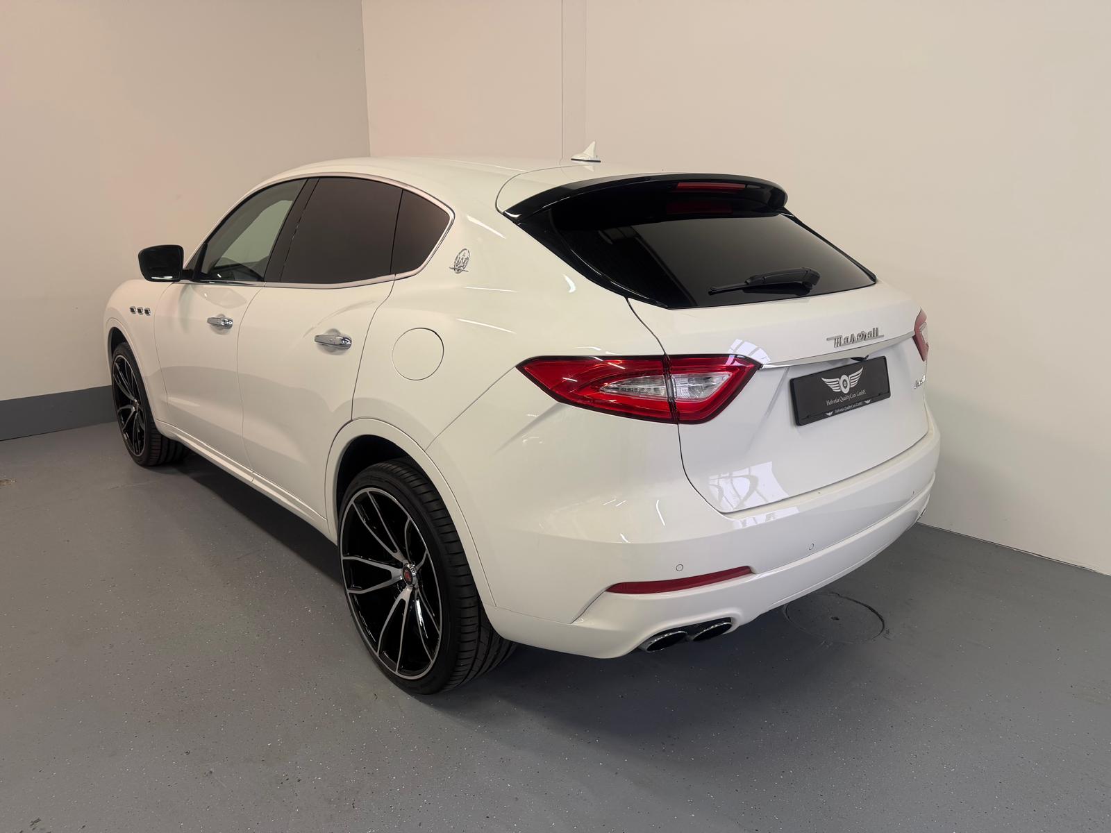 MASERATI Levante S 3.0 V6 Automatica-image-8