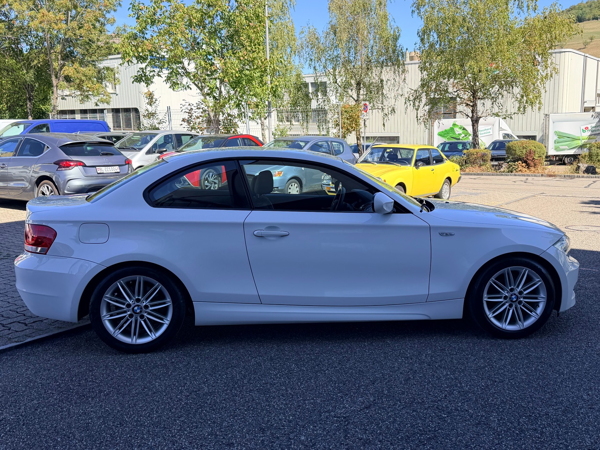 BMW 118d Coupé M SPORT-showroom-element-1