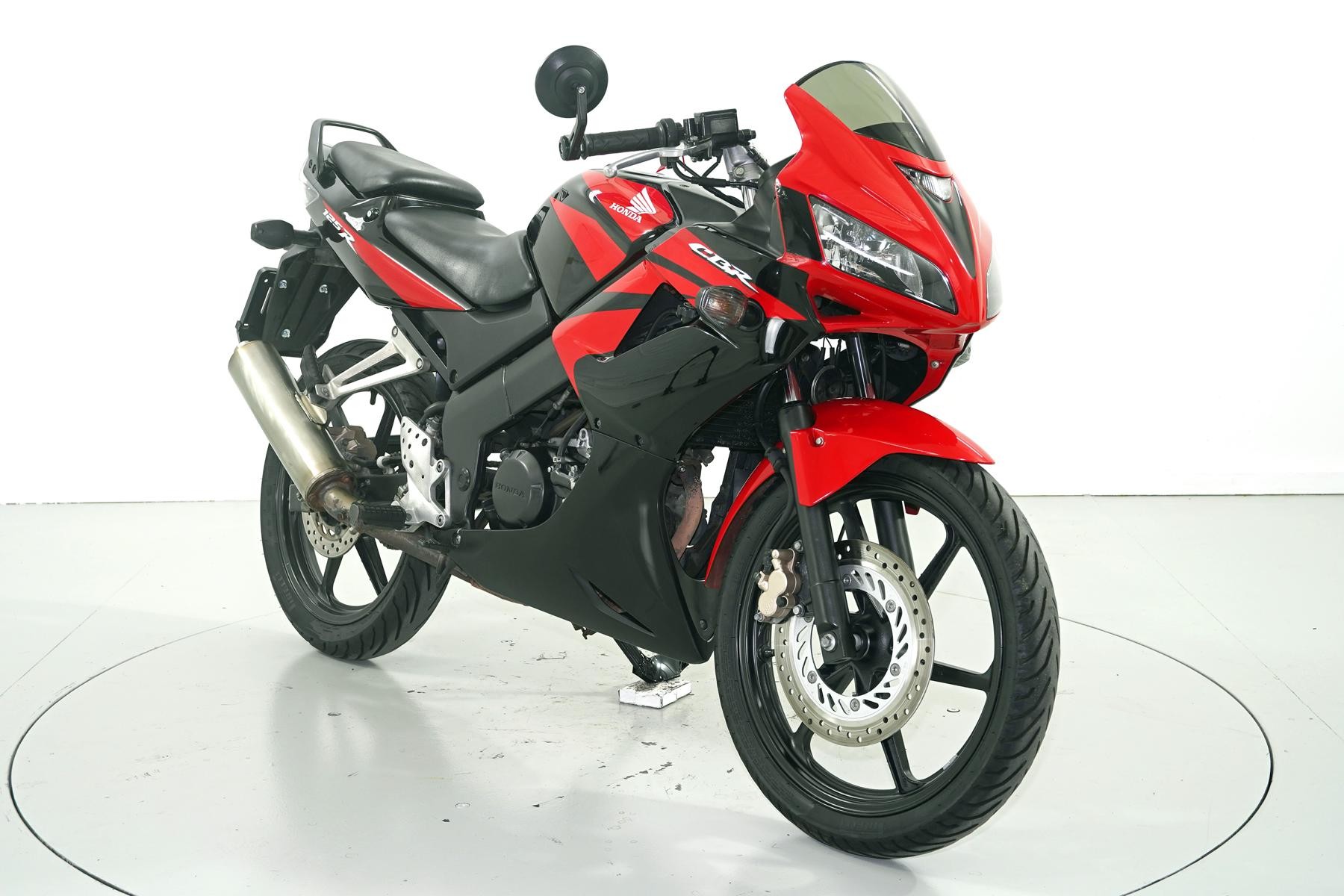 HONDA CBR 125 R-image-1