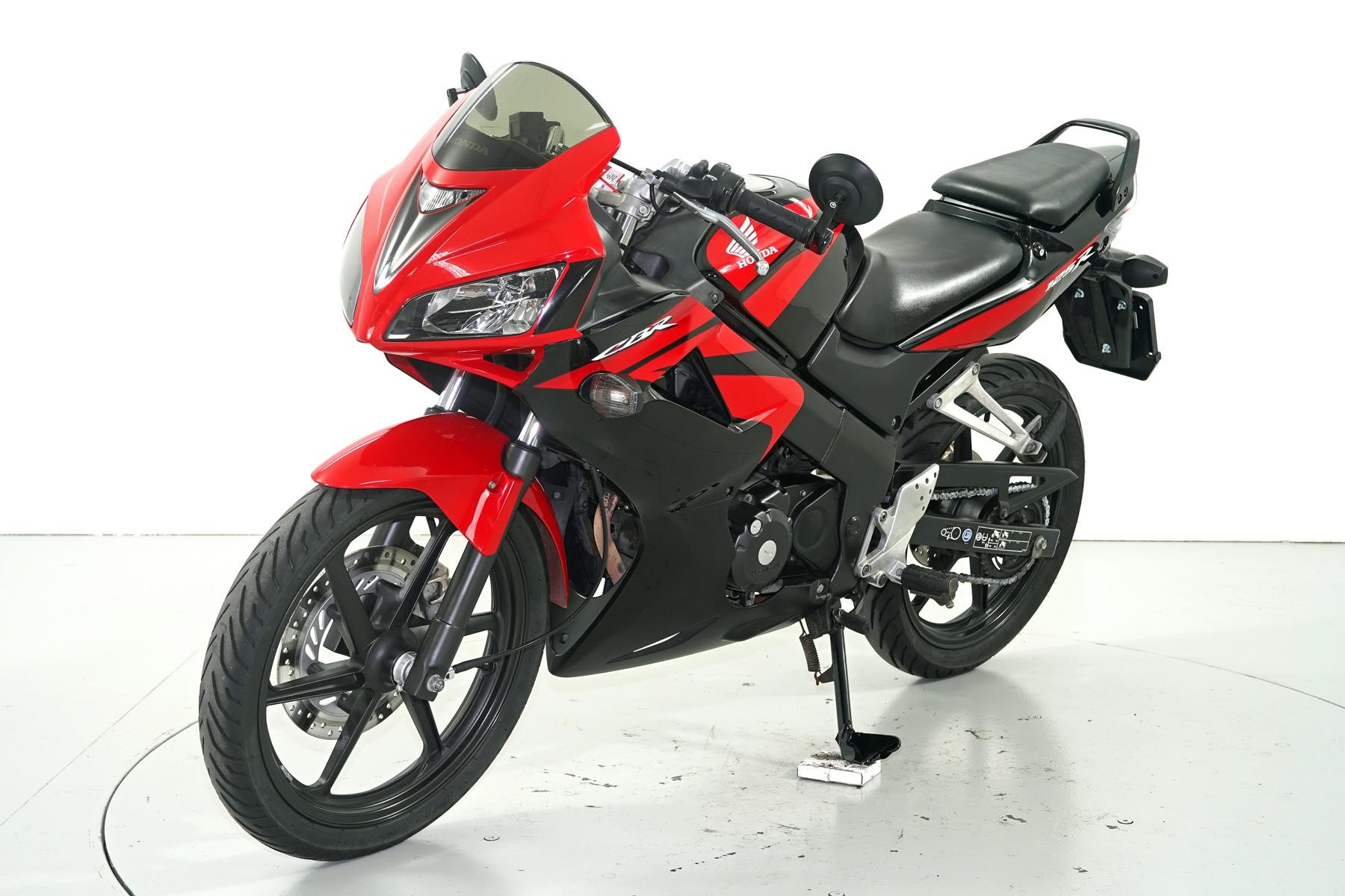 HONDA CBR 125 R-image-2