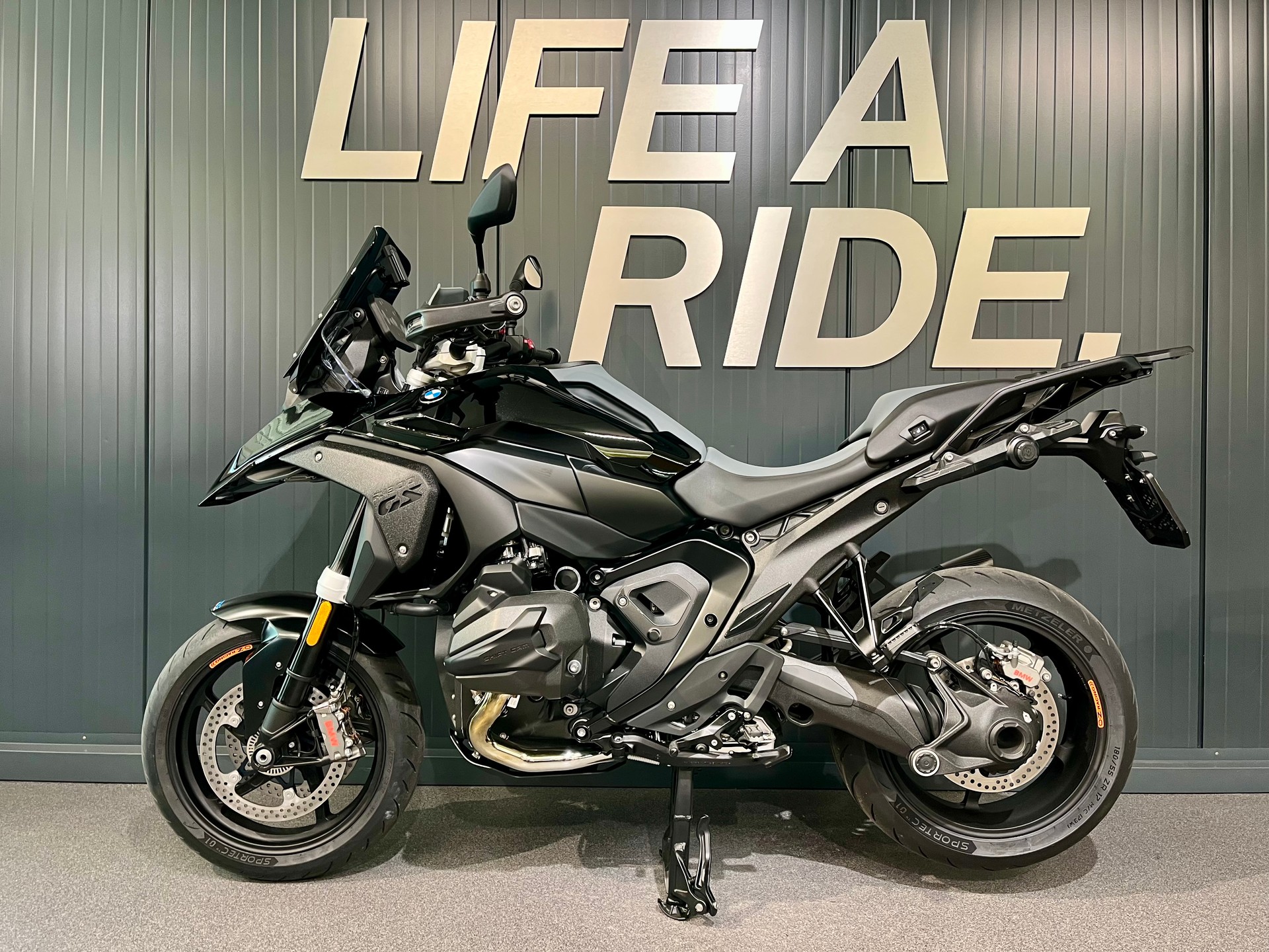 BMW R 1300 GS - 17" Umbausatz OZ-image-2