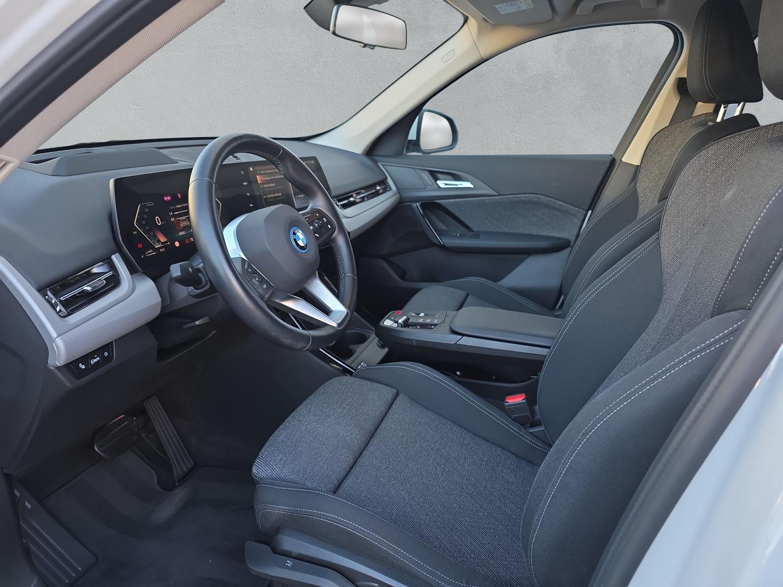 BMW X1 30e xDrive U11 (CH) AHK ** HYBRIDE RECHARGEABLE ** ** Action Leasing à 2.88% Jusqu'au 30.09.2026 **-image-12