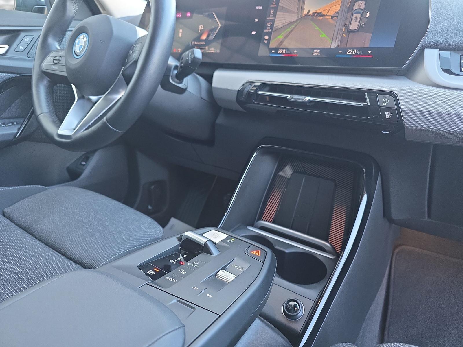 BMW X1 30e xDrive U11 (CH) AHK ** HYBRIDE RECHARGEABLE ** ** Action Leasing à 2.88% Jusqu'au 30.09.2026 **-image-15