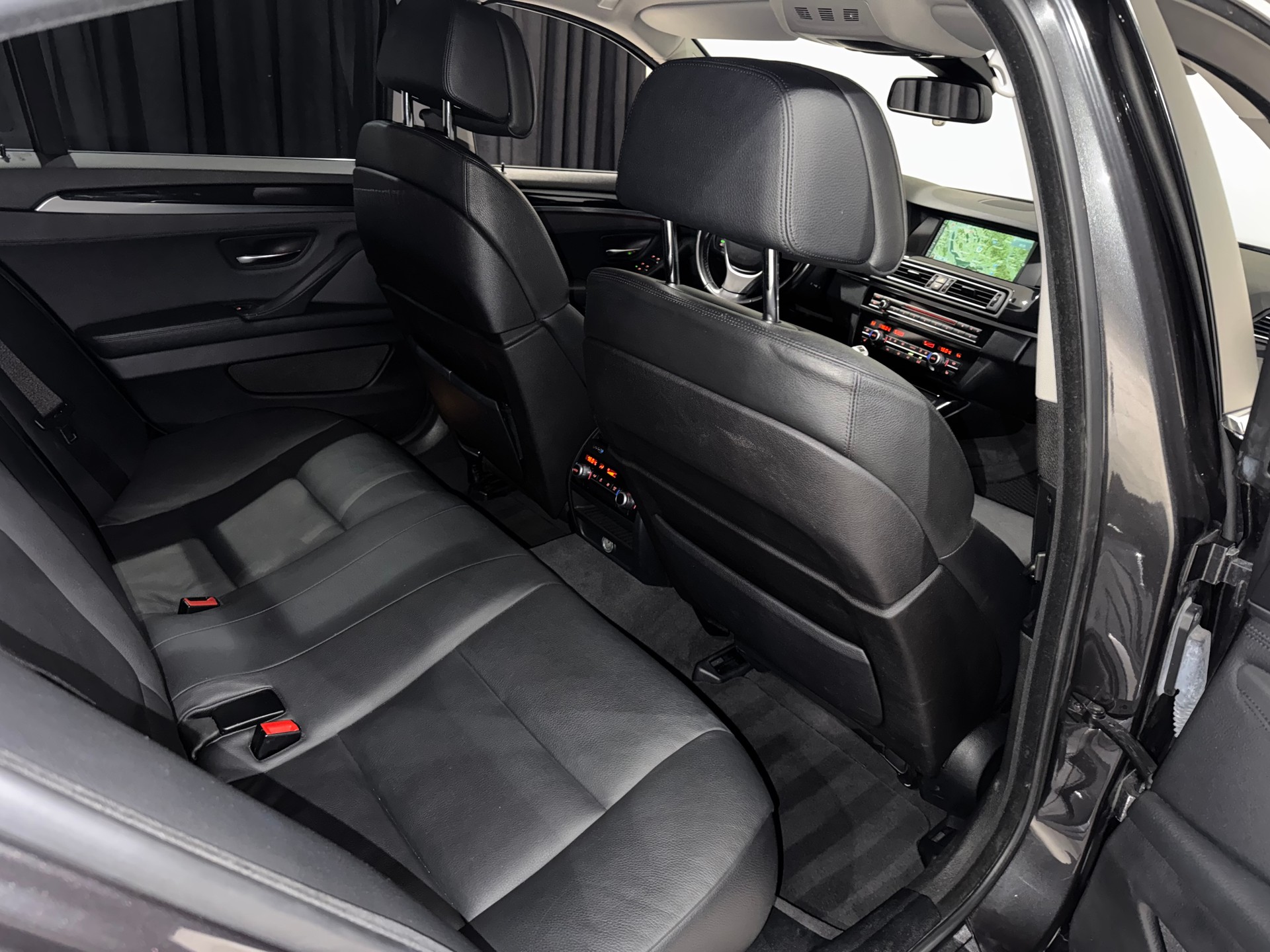 BMW 530d xDrive Steptronic | CH |-image-15