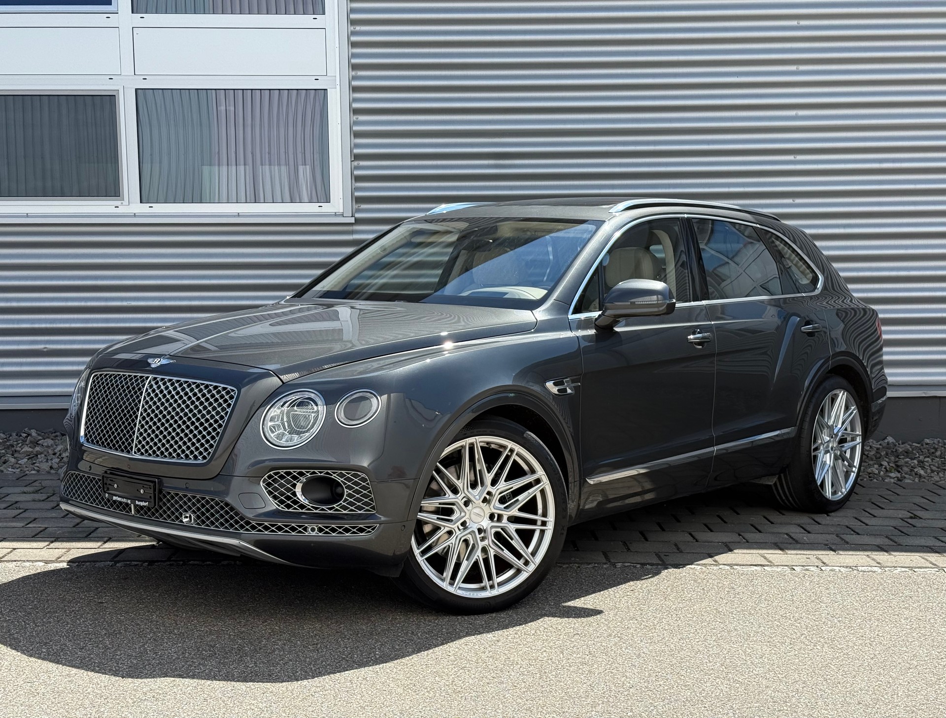 BENTLEY Bentayga W12