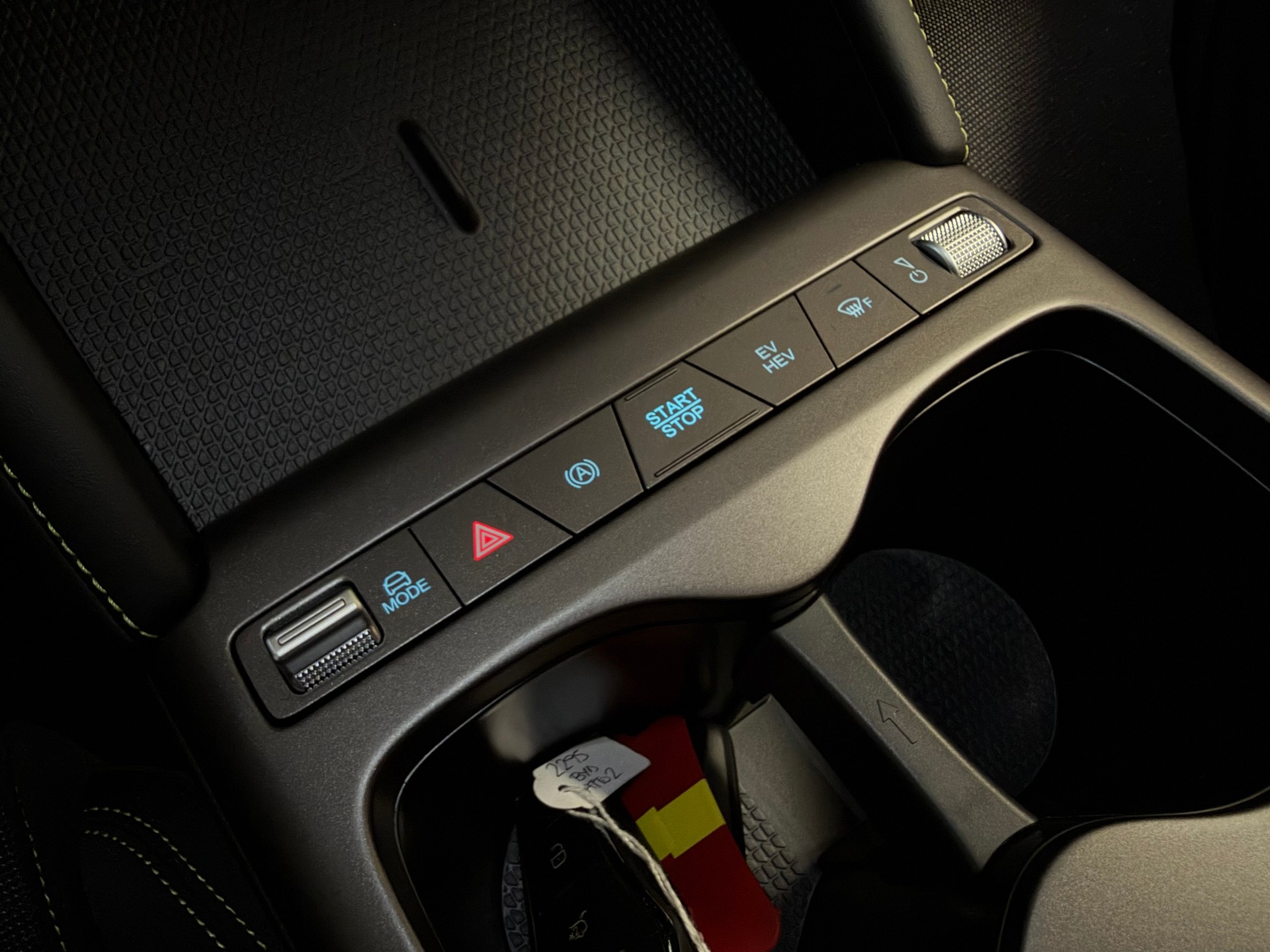 BYD Atto 2 DM-i Active-image-25
