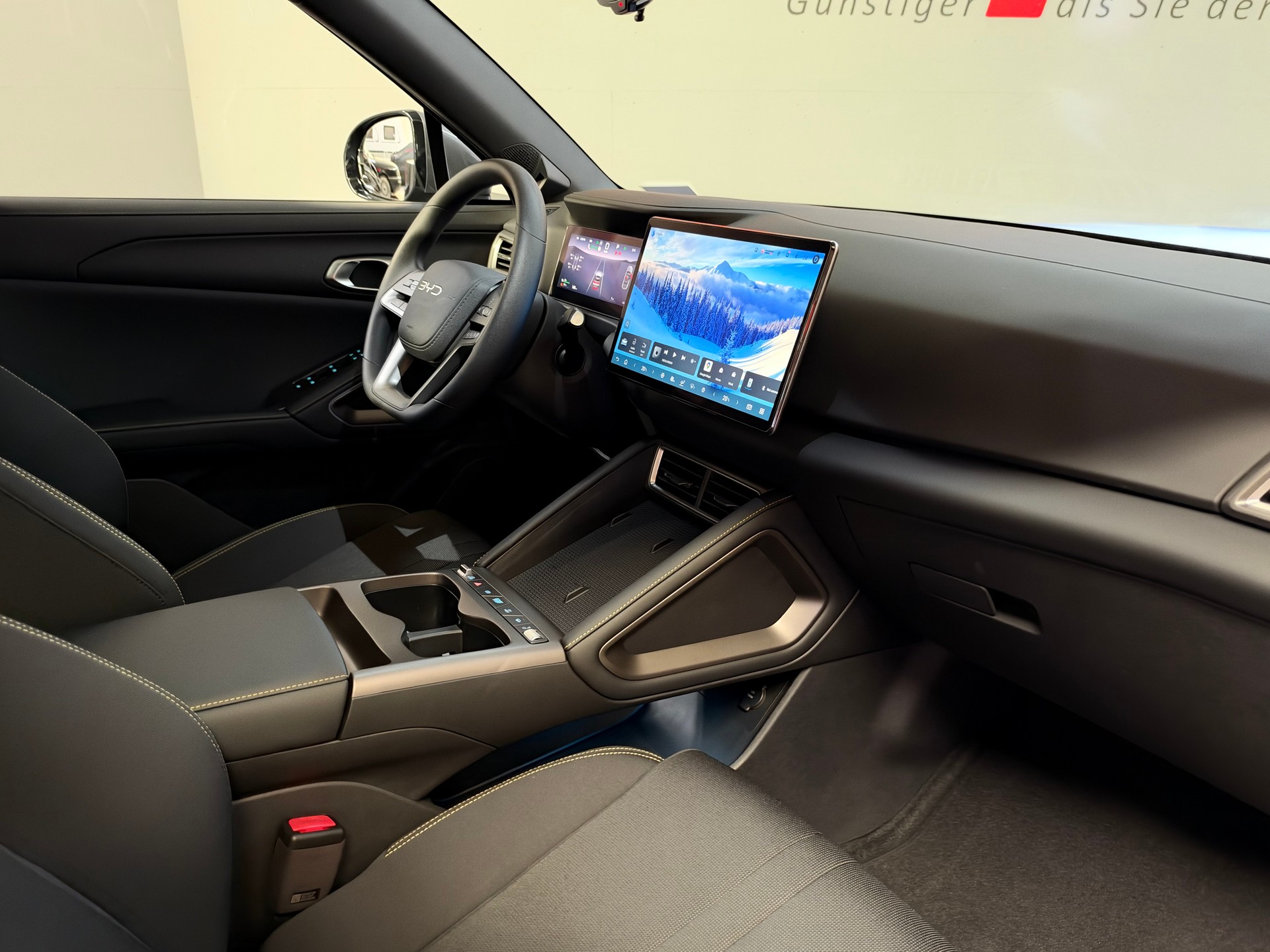 BYD Atto 2 DM-i Active-image-18
